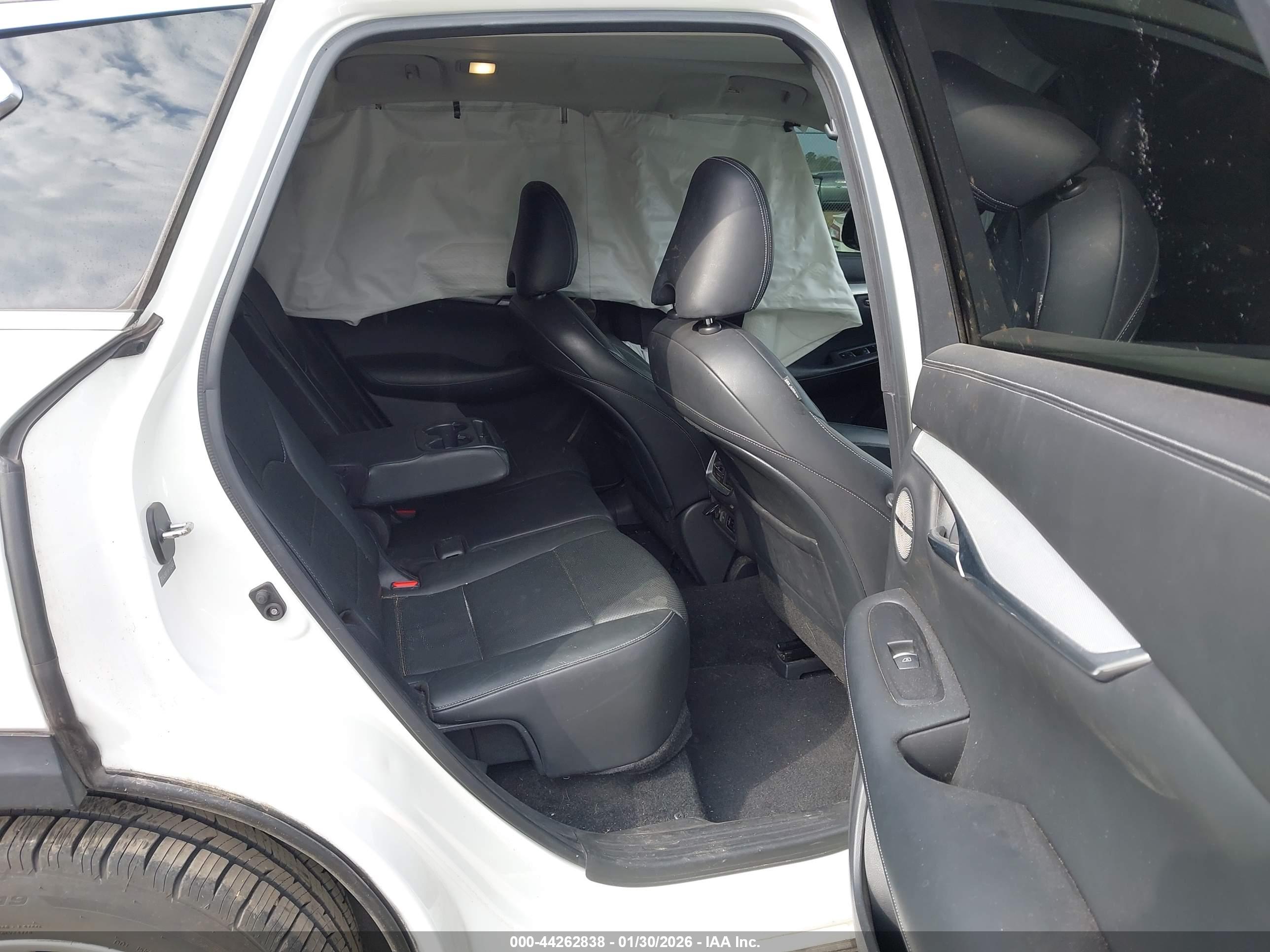 INFINITI QX50 image 8