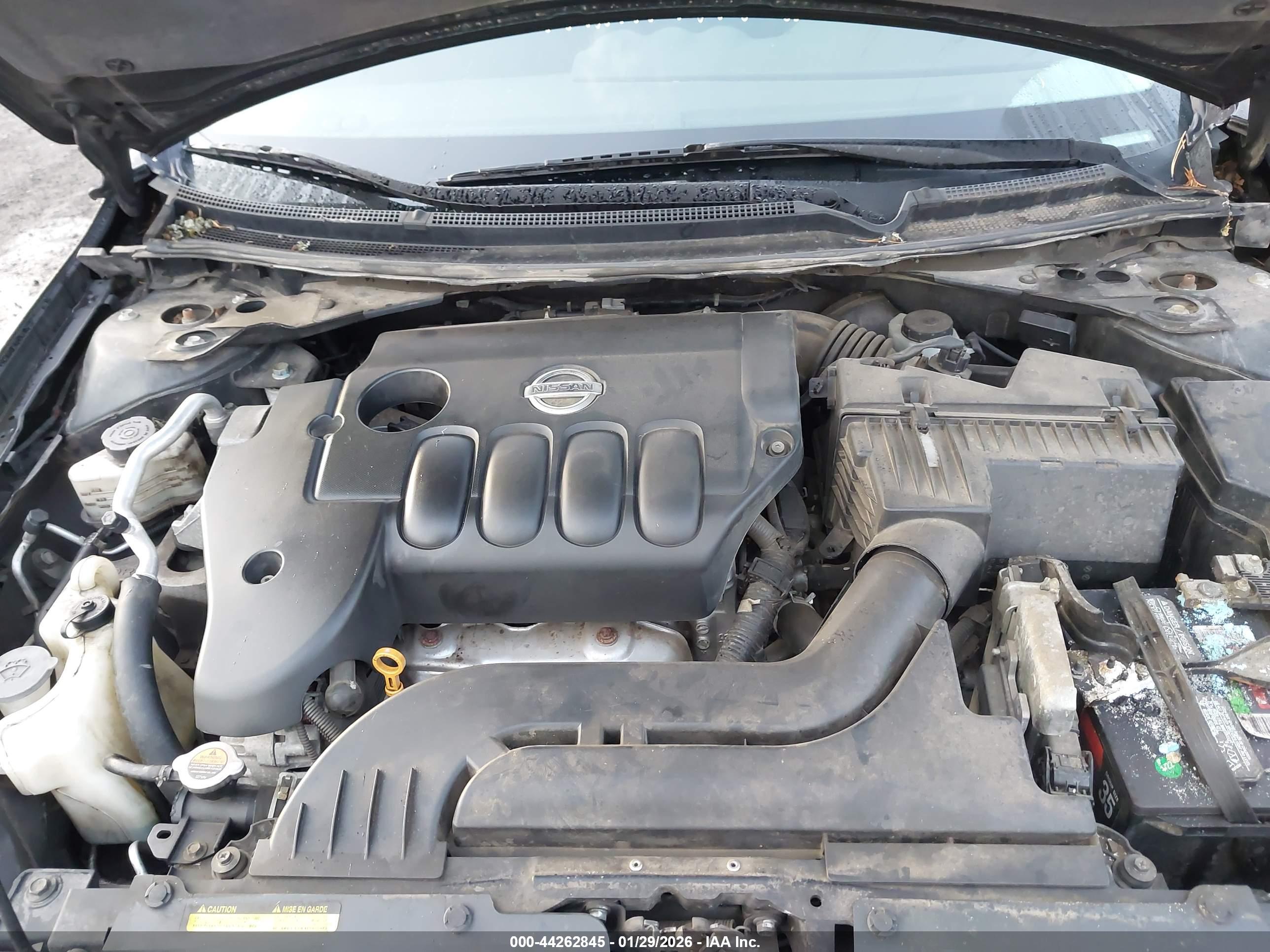 NISSAN ALTIMA image 10