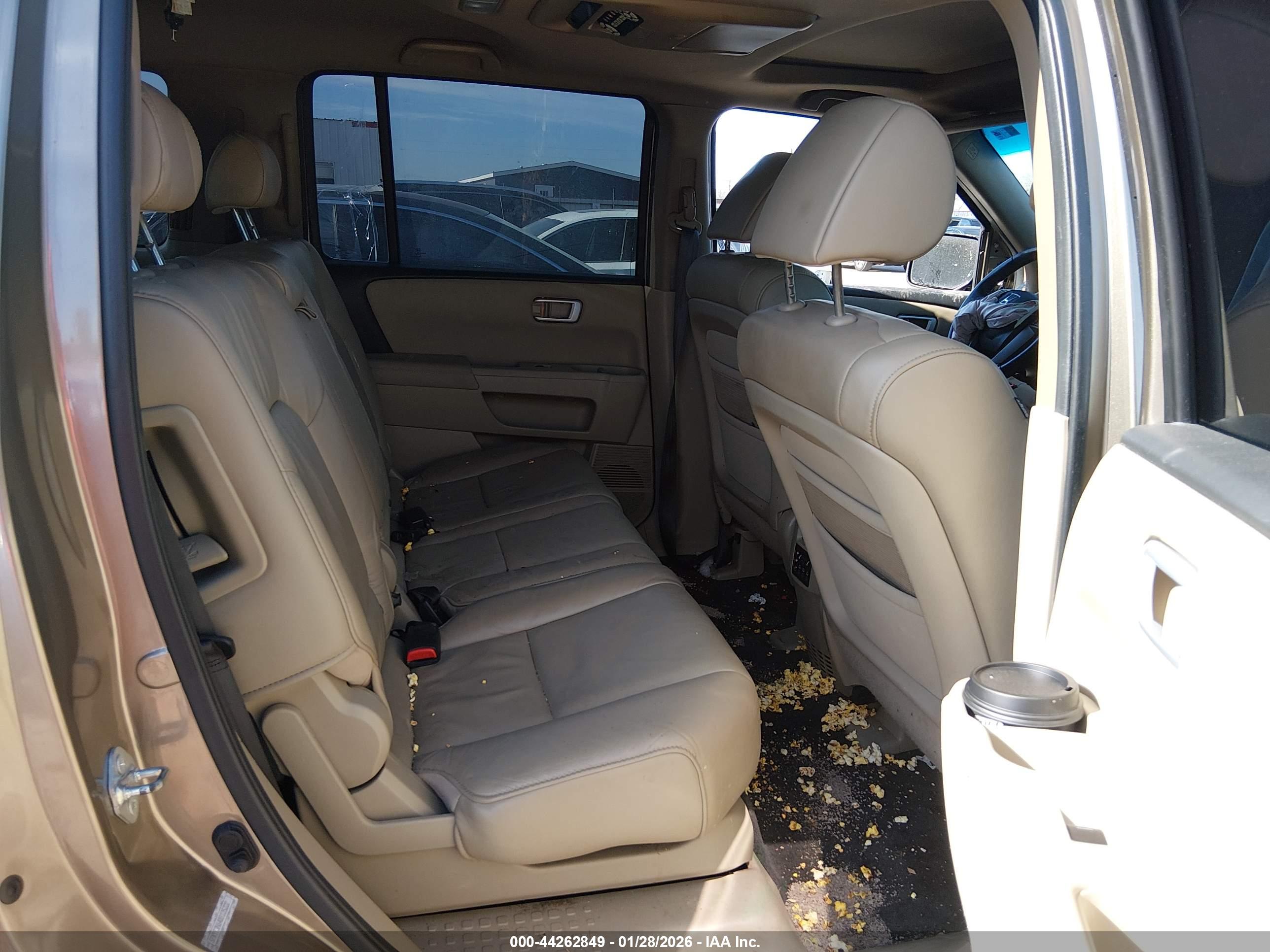 HONDA PILOT image 8