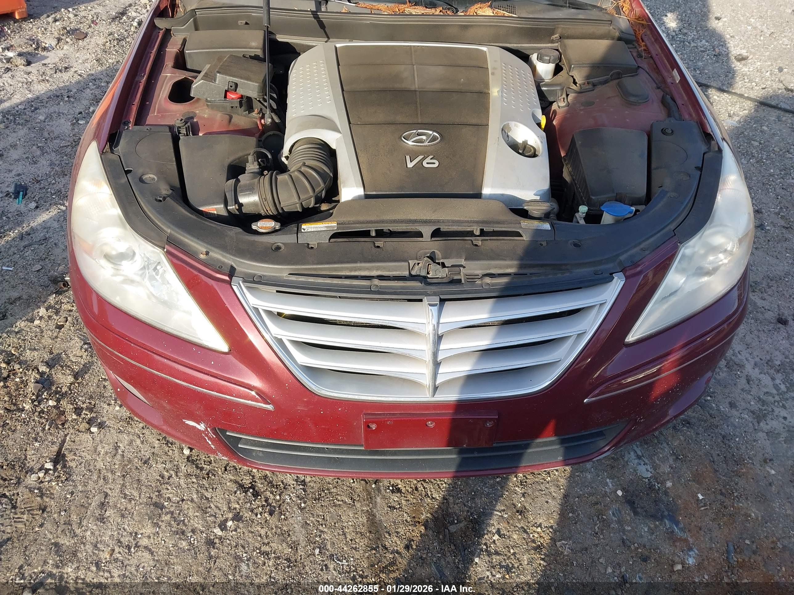HYUNDAI GENESIS image 10