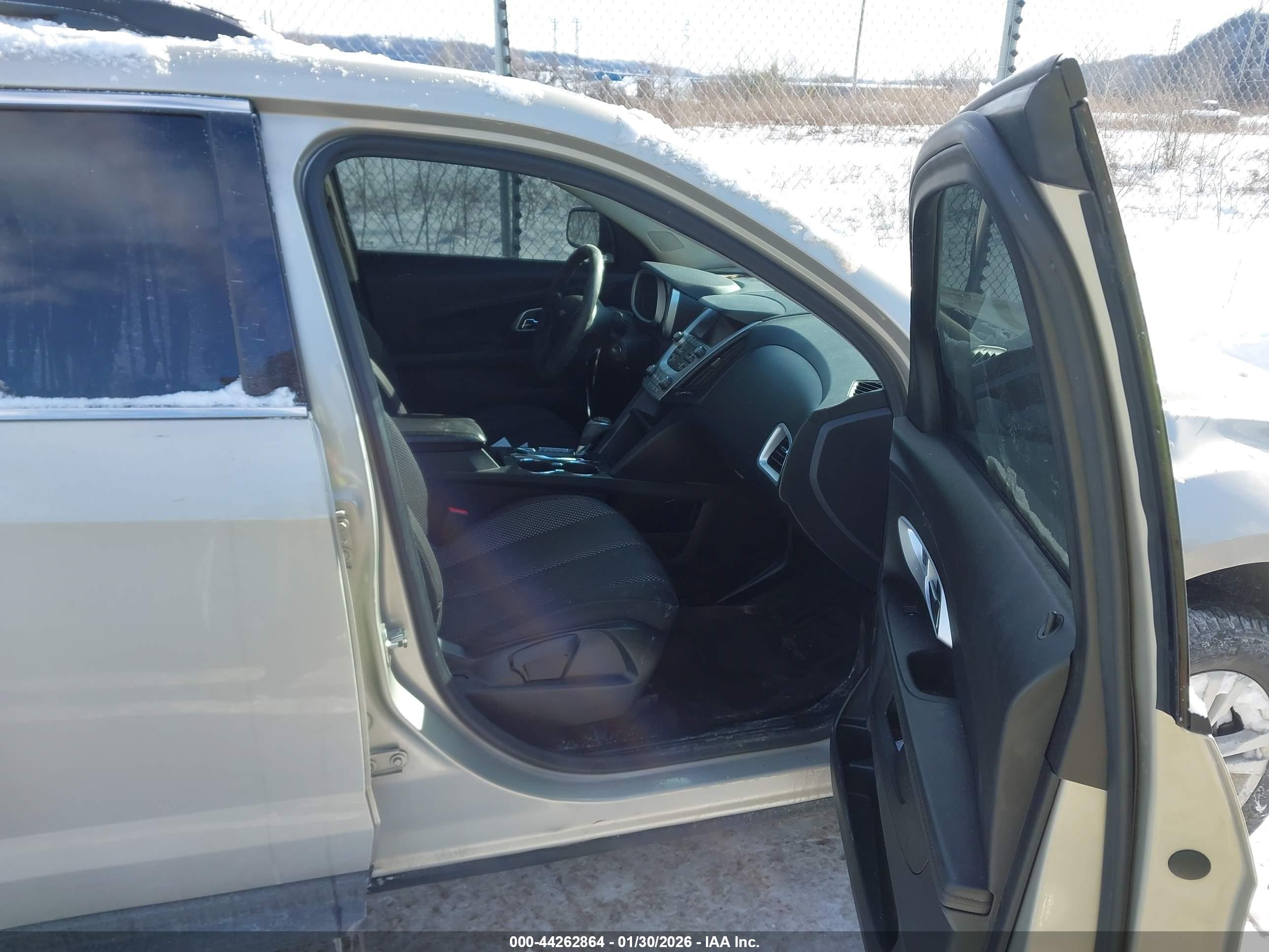 CHEVROLET EQUINOX image 5