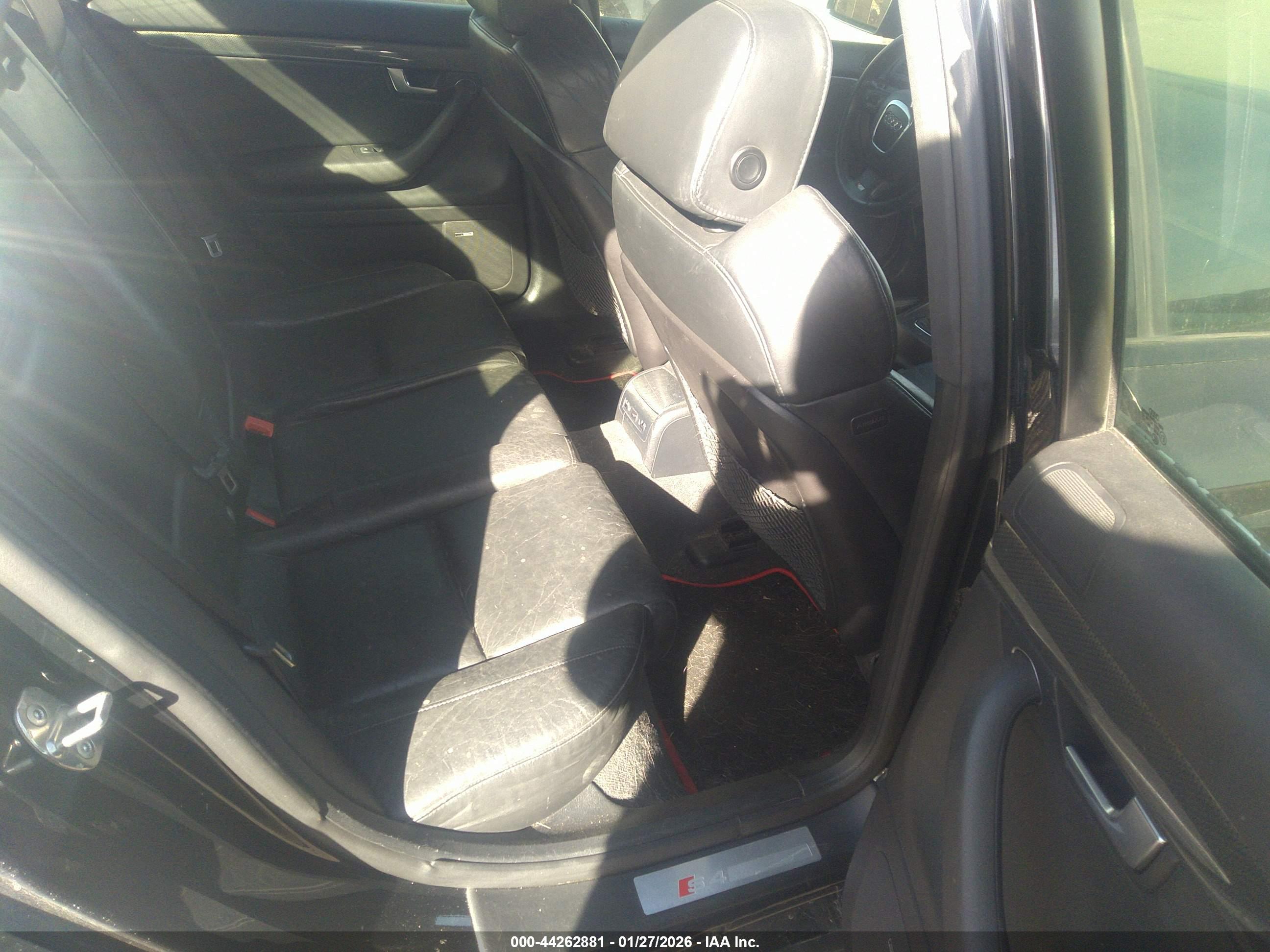 AUDI S4 image 8