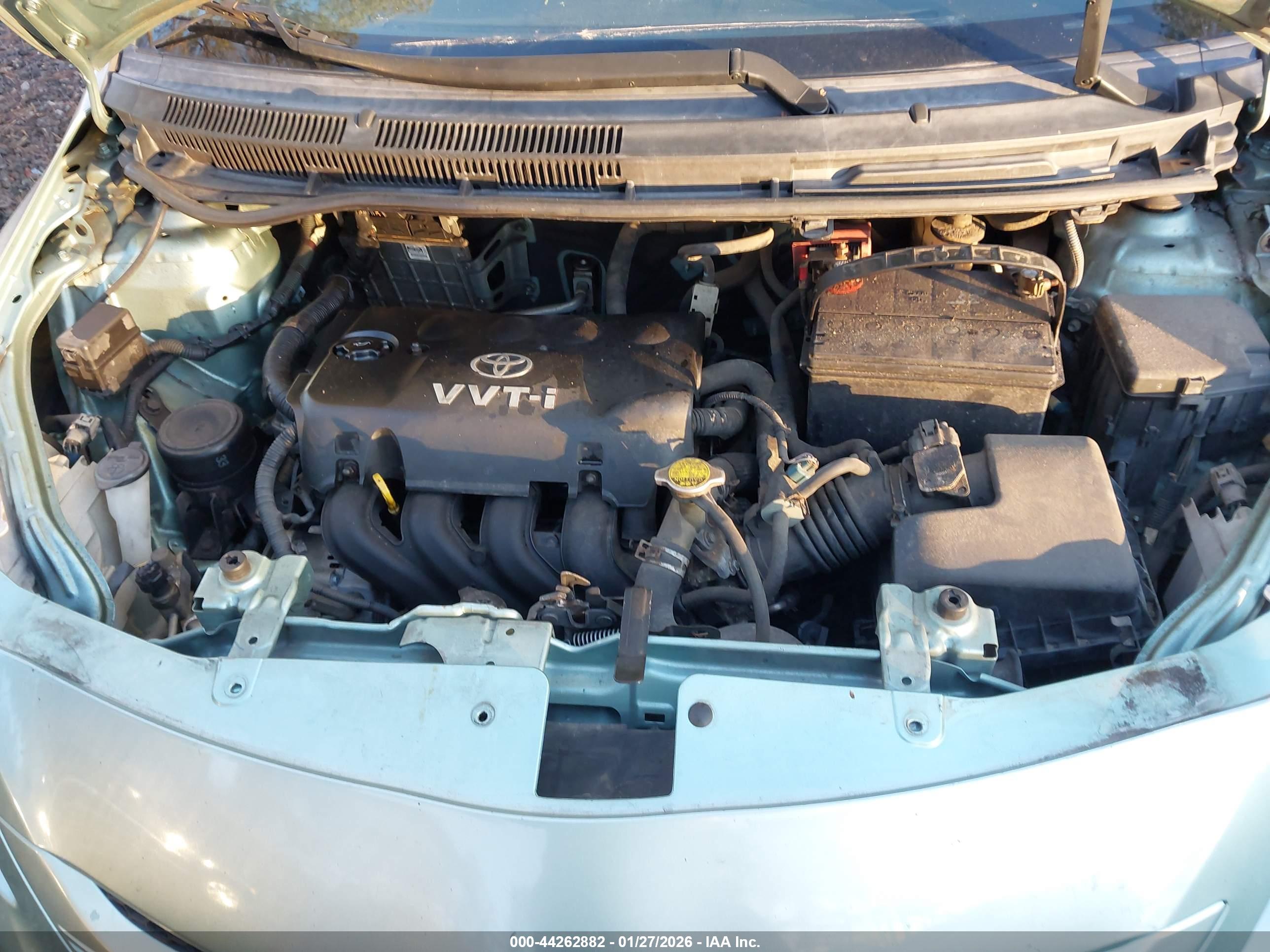 TOYOTA YARIS image 10