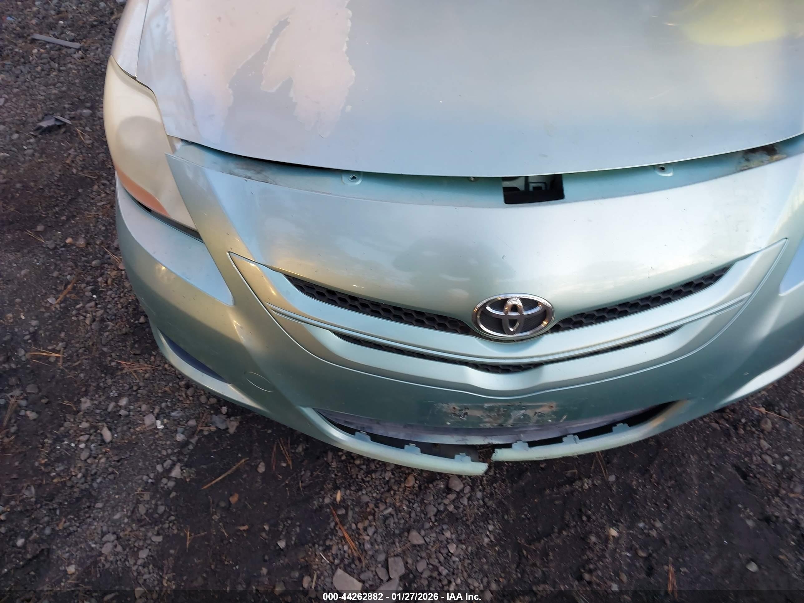 TOYOTA YARIS image 6