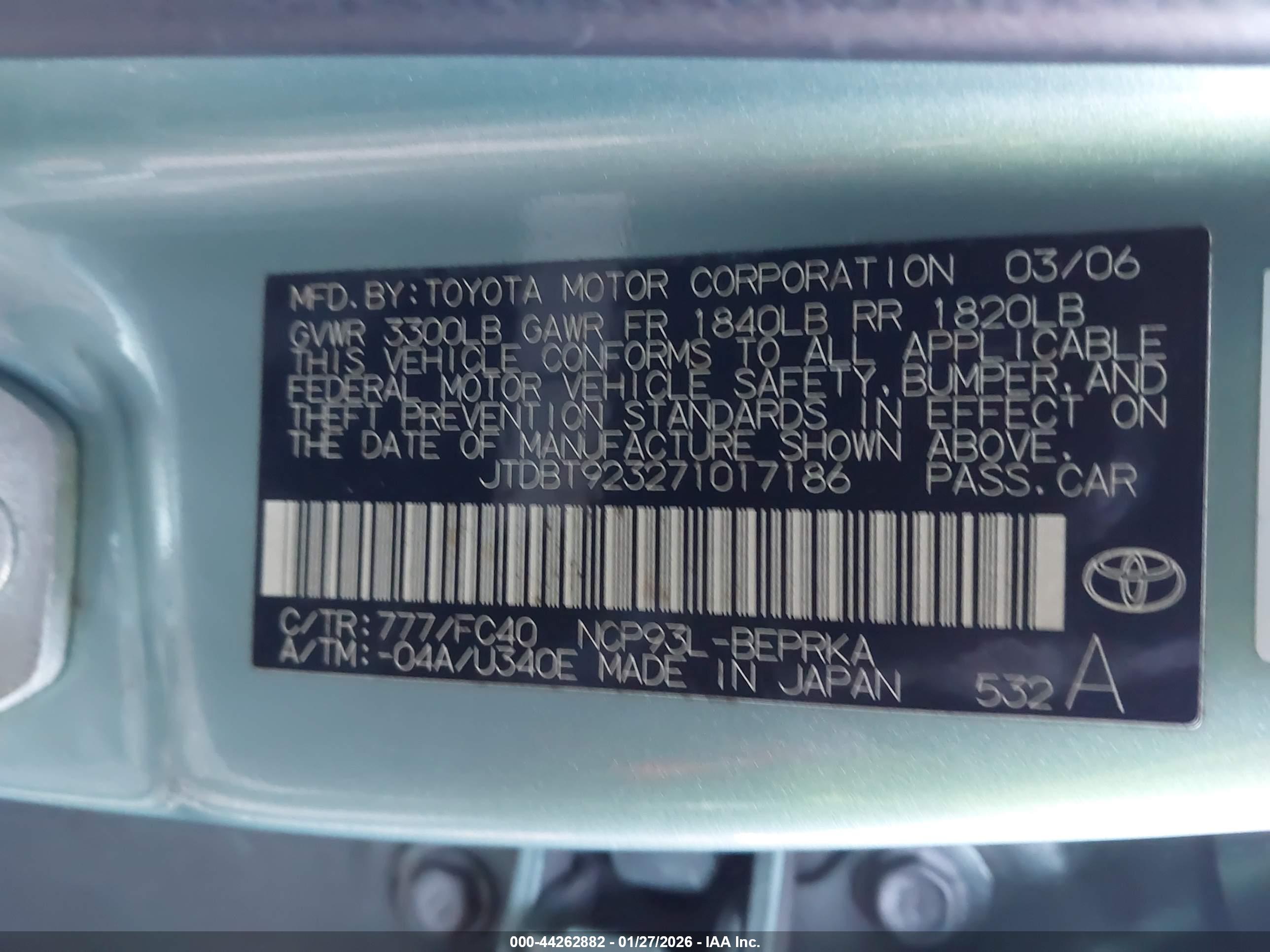 TOYOTA YARIS image 9