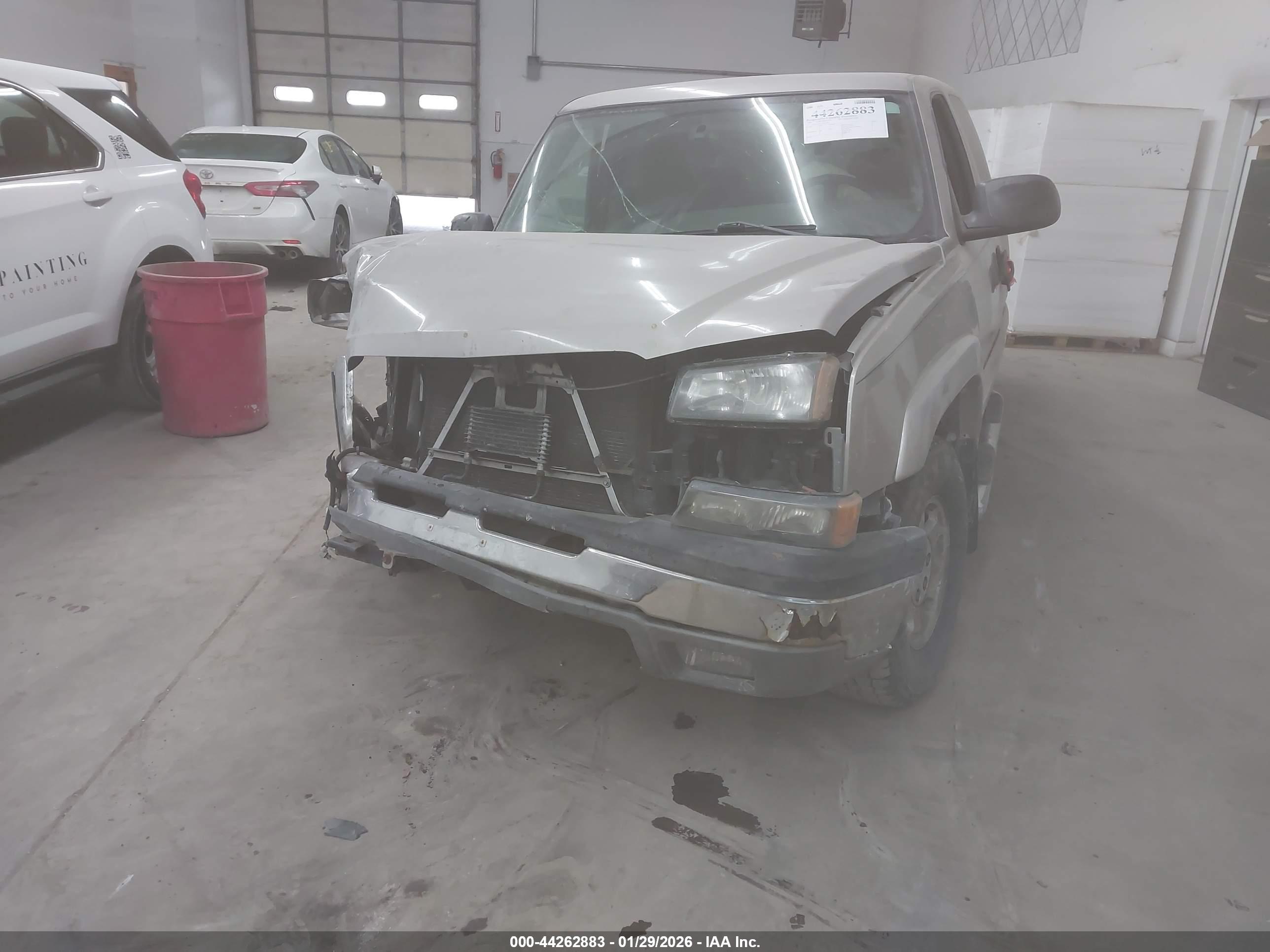 CHEVROLET SILVERADO image 2