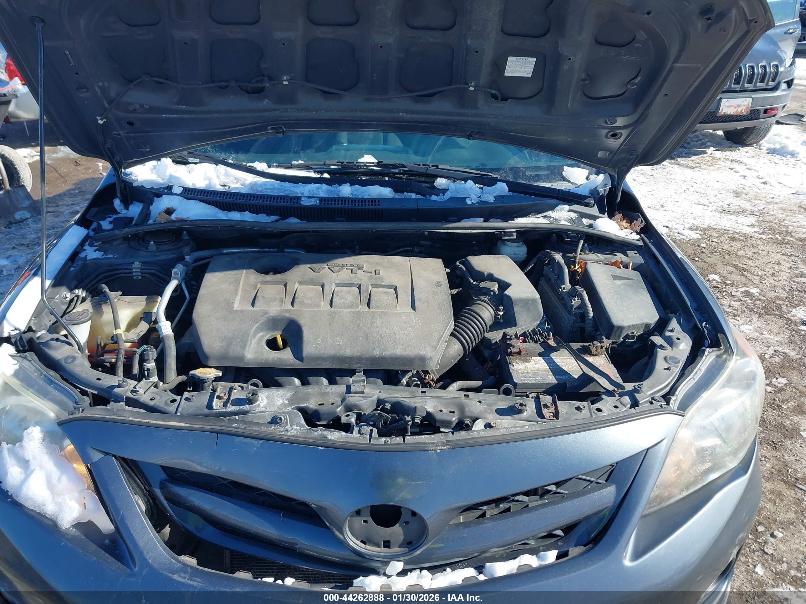 TOYOTA COROLLA image 10