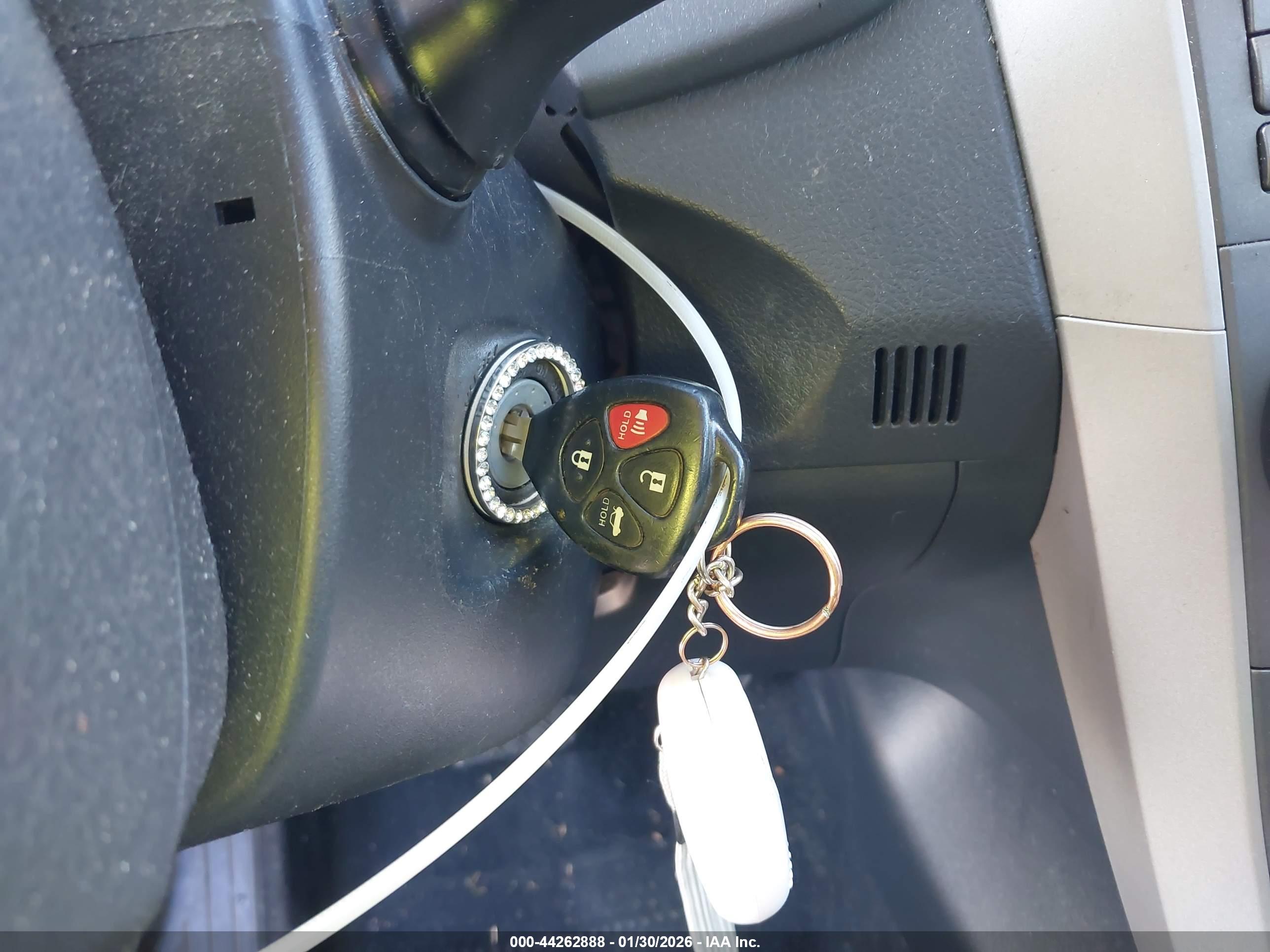 TOYOTA COROLLA image 11