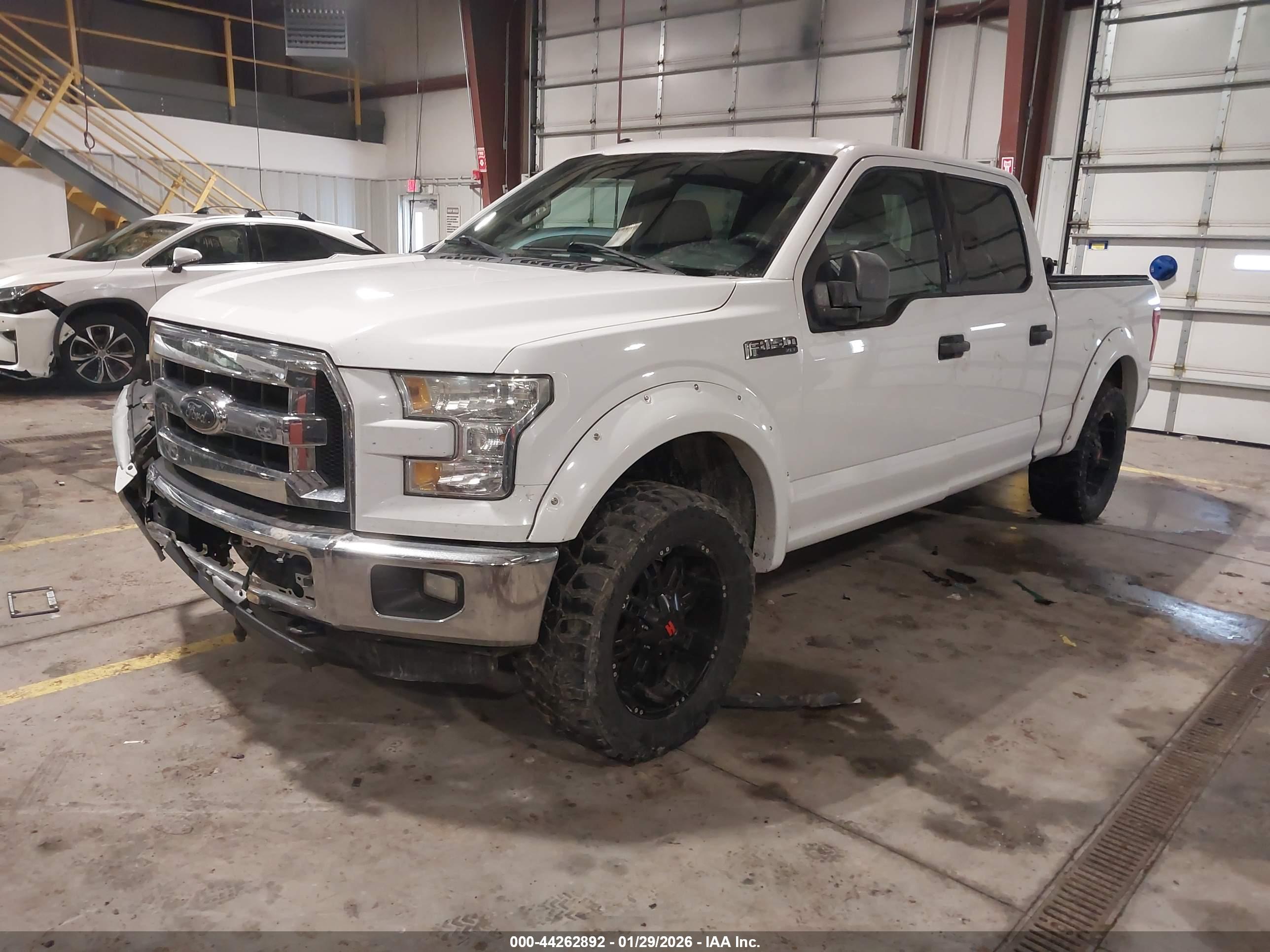 FORD F-150 image 2