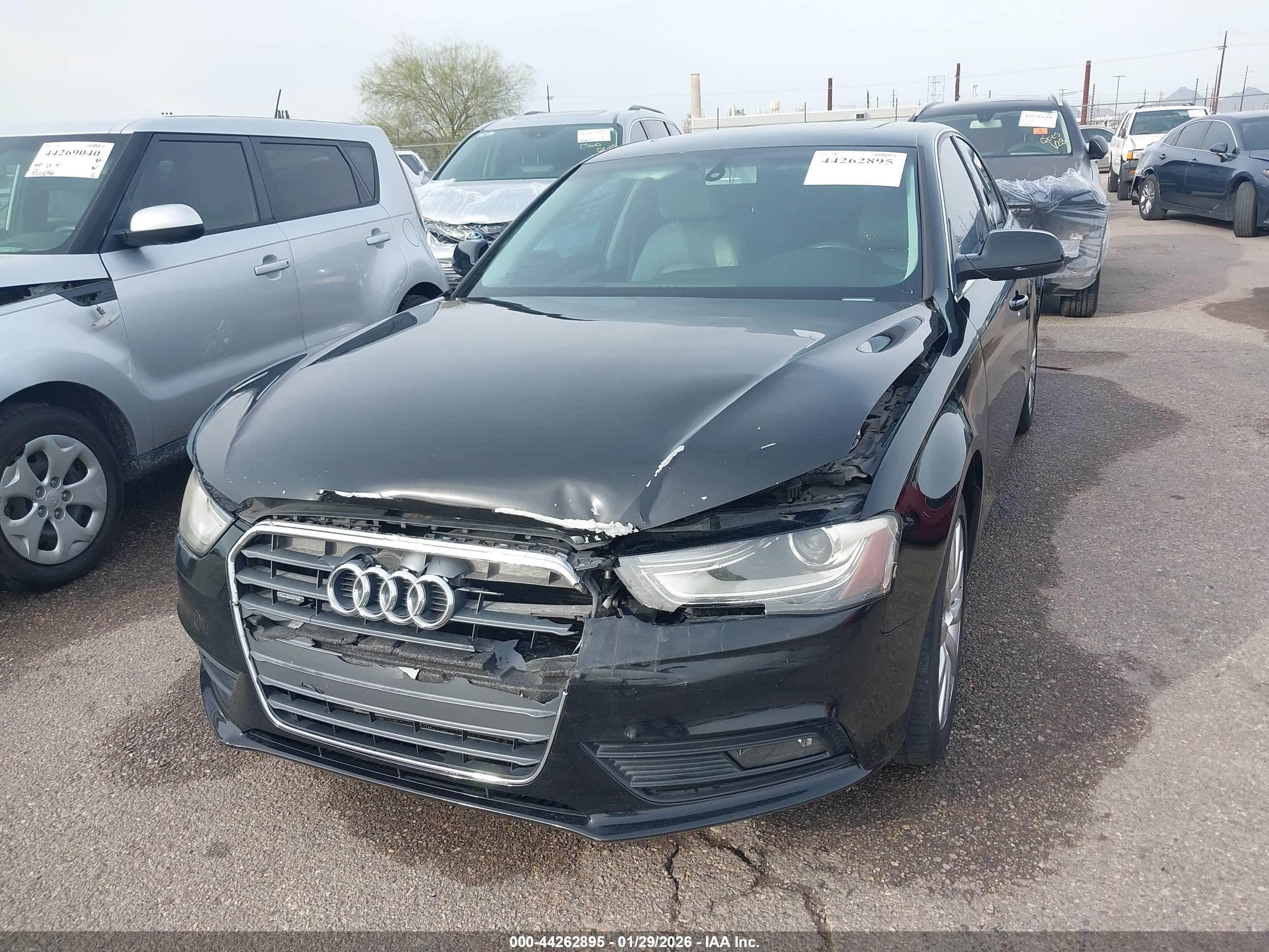 AUDI A4 image 6