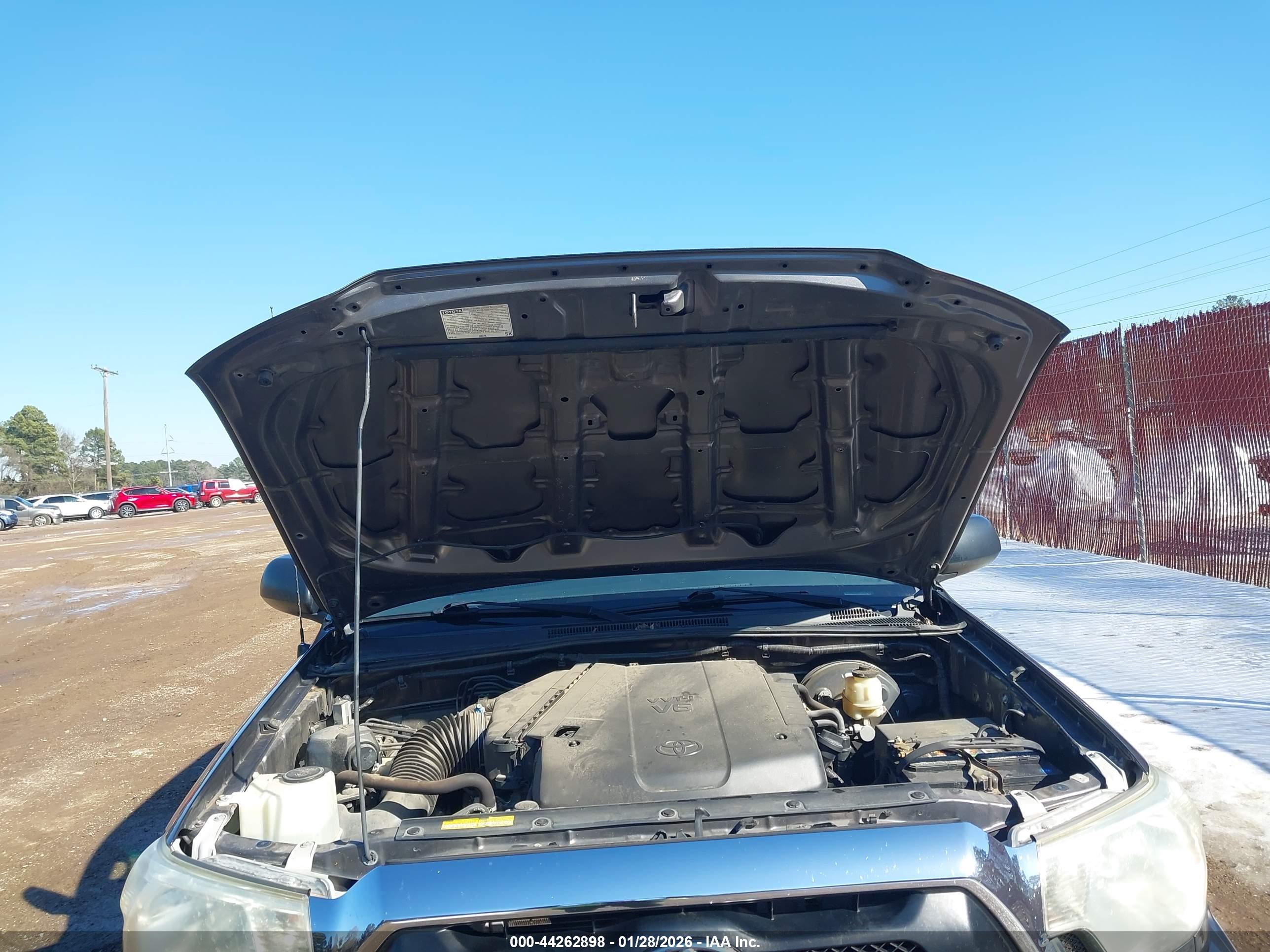 TOYOTA TACOMA image 10