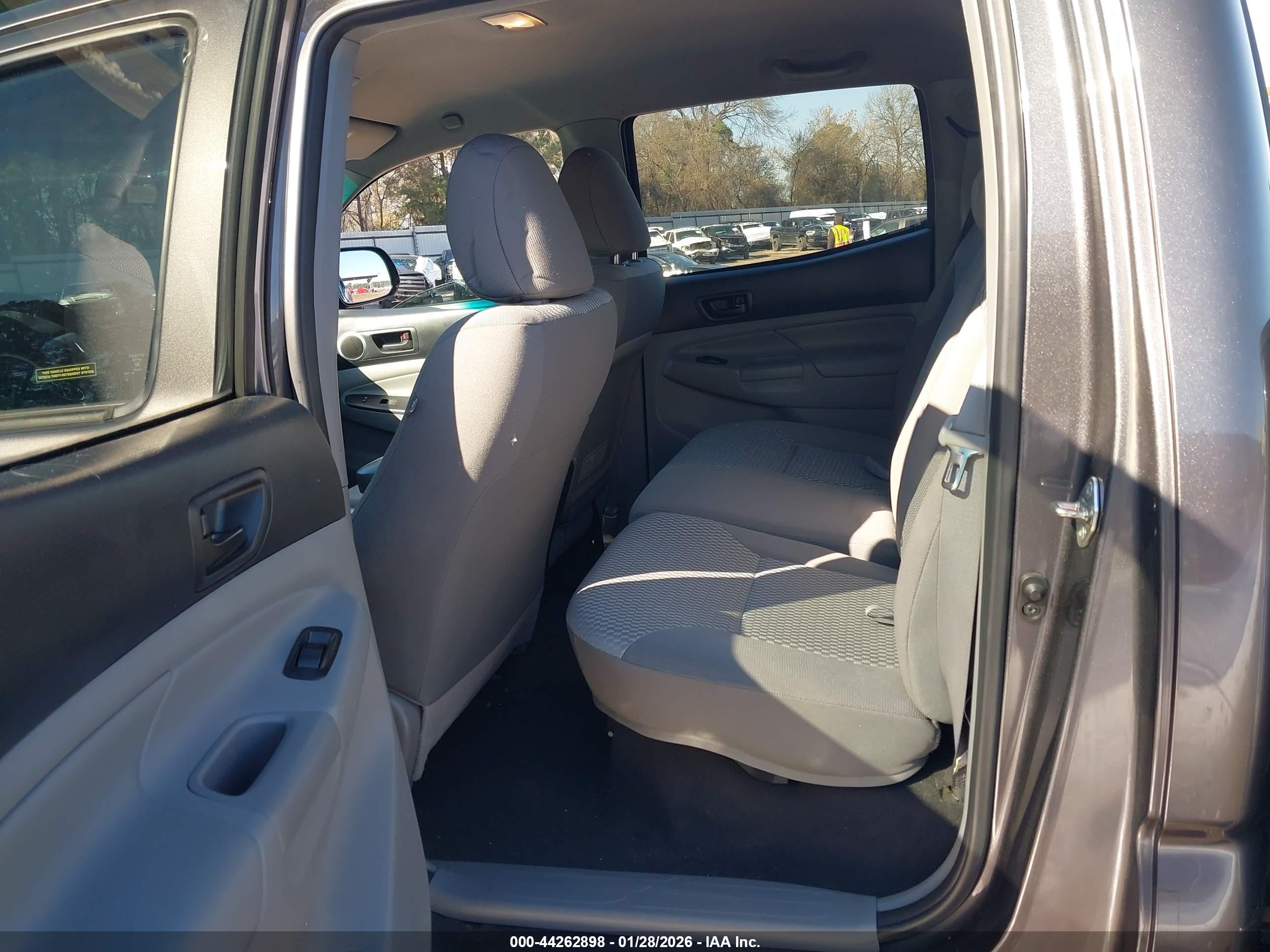 TOYOTA TACOMA image 8
