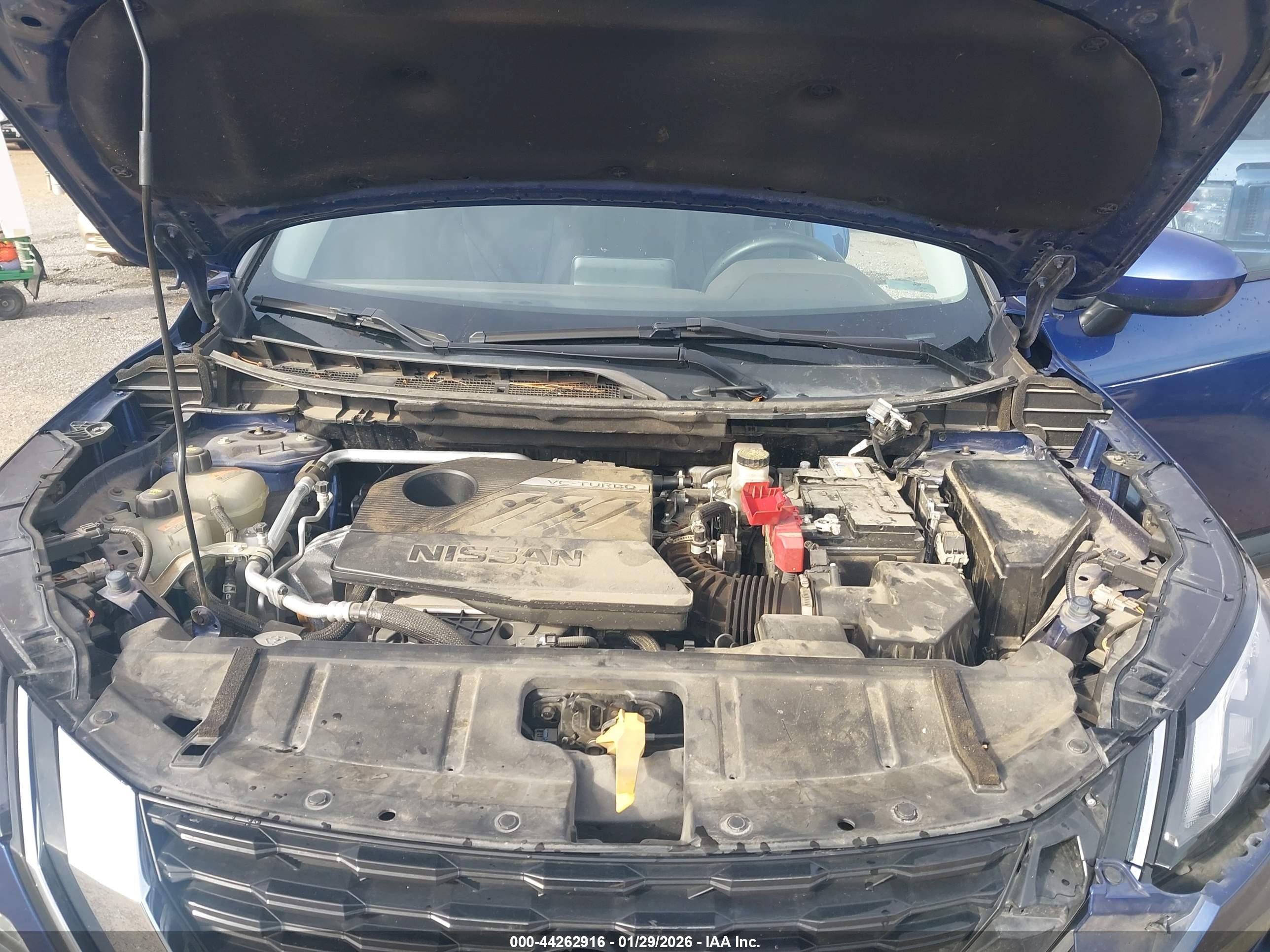 NISSAN ROGUE image 10