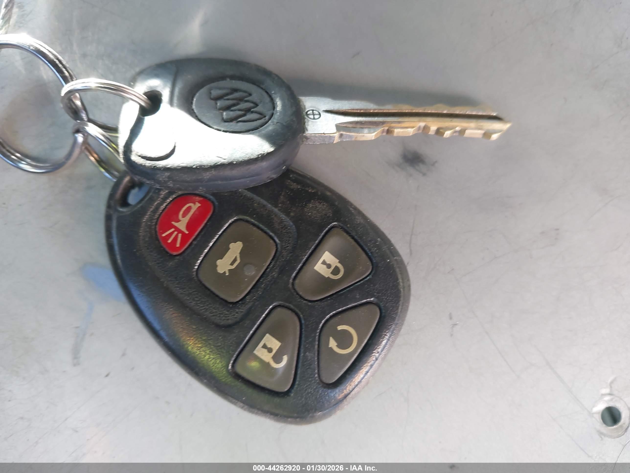 BUICK LUCERNE image 11