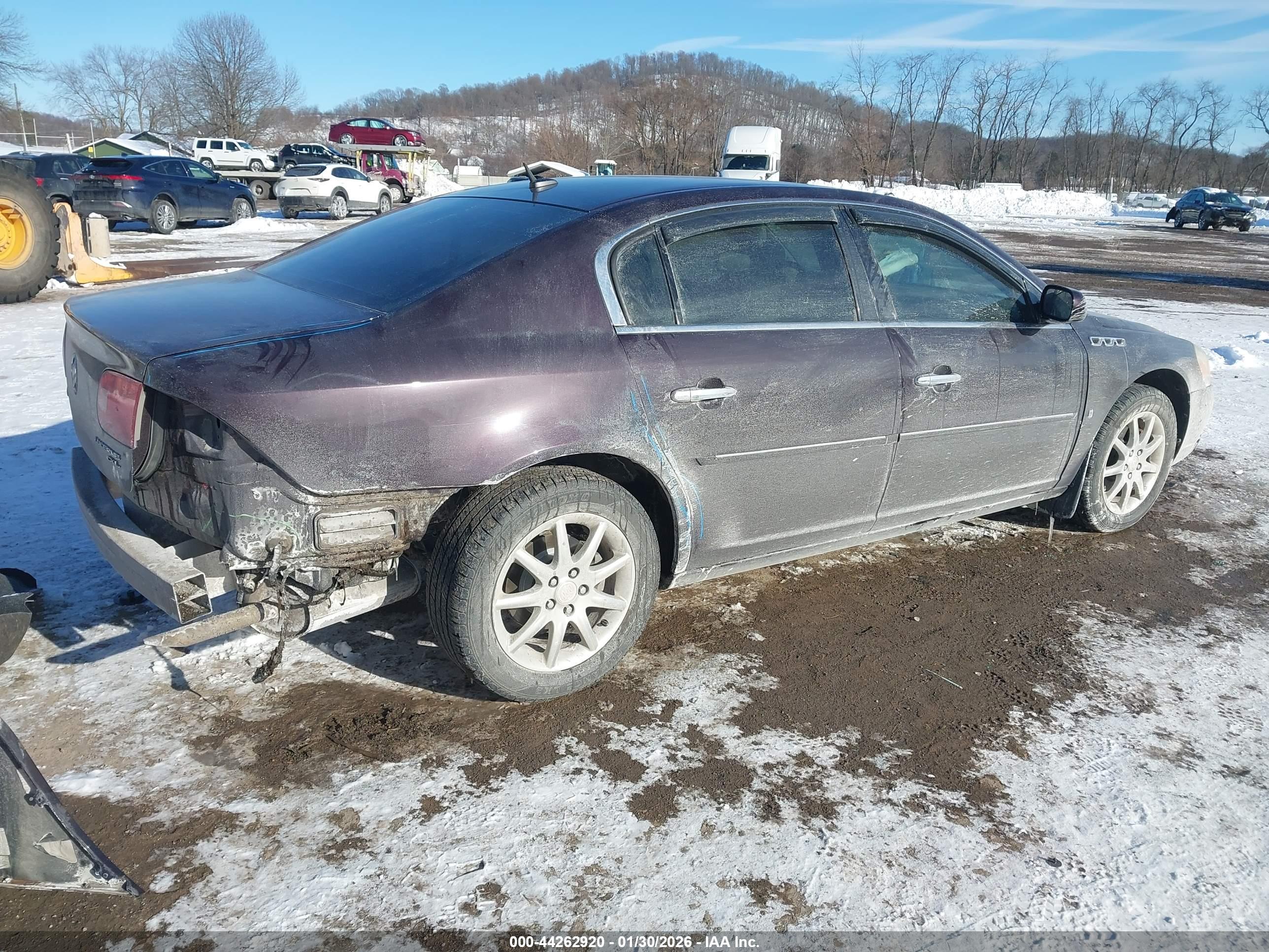 BUICK LUCERNE image 4