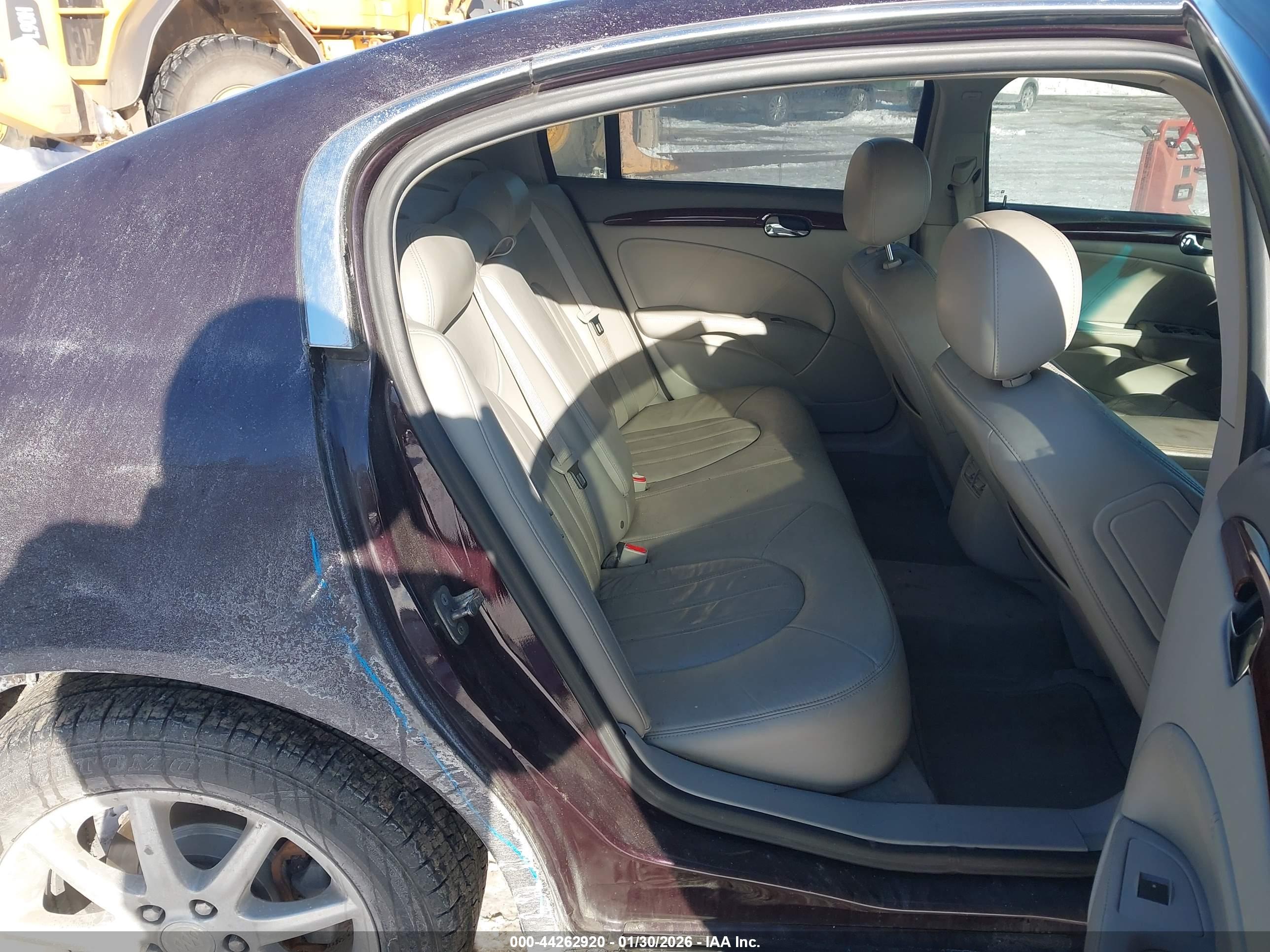 BUICK LUCERNE image 8
