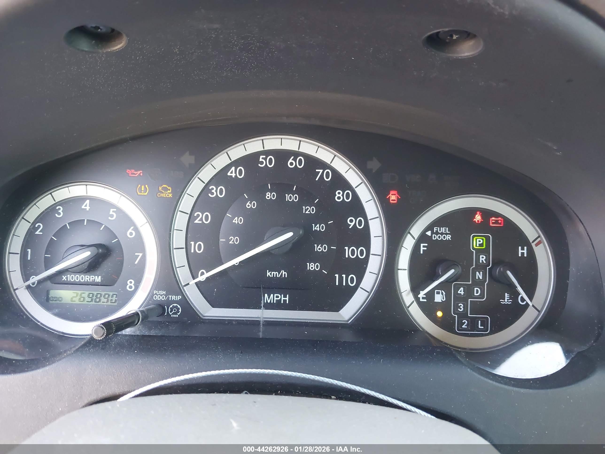 TOYOTA SIENNA image 7