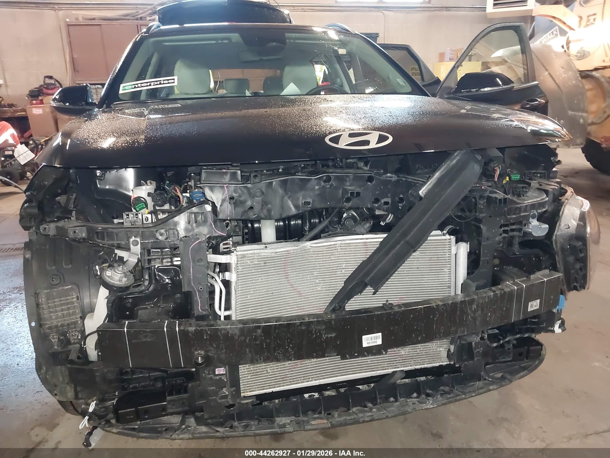 HYUNDAI KONA image 6