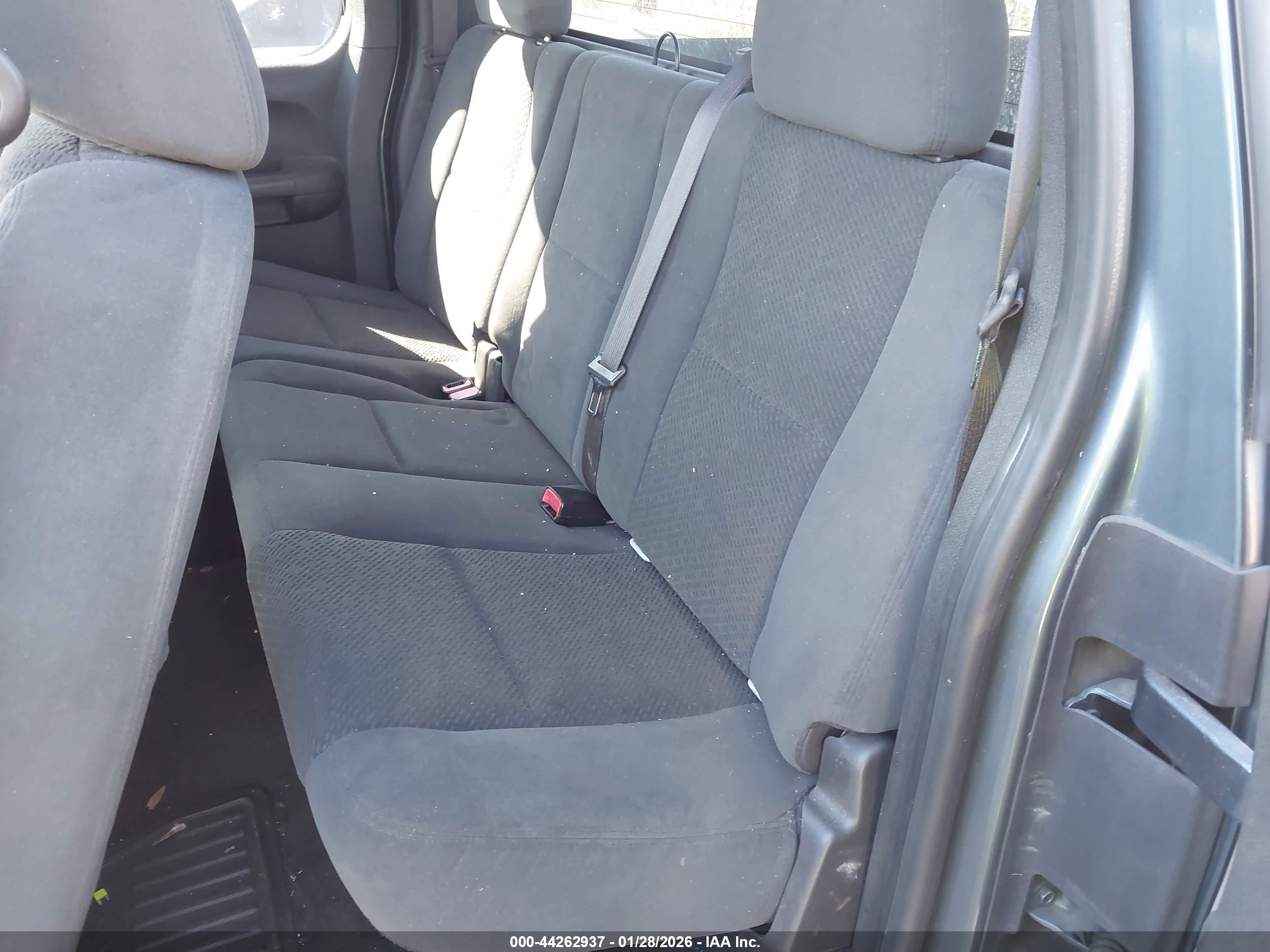 GMC SIERRA image 8