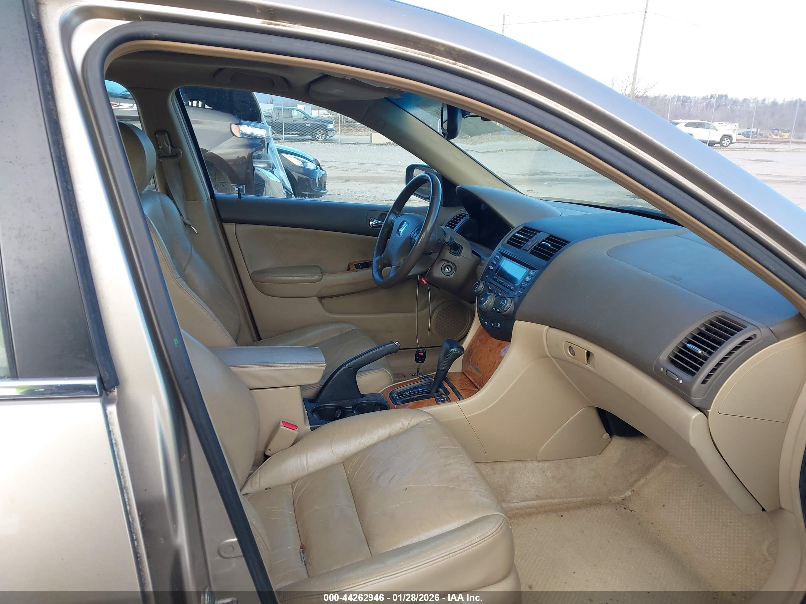 HONDA ACCORD image 5