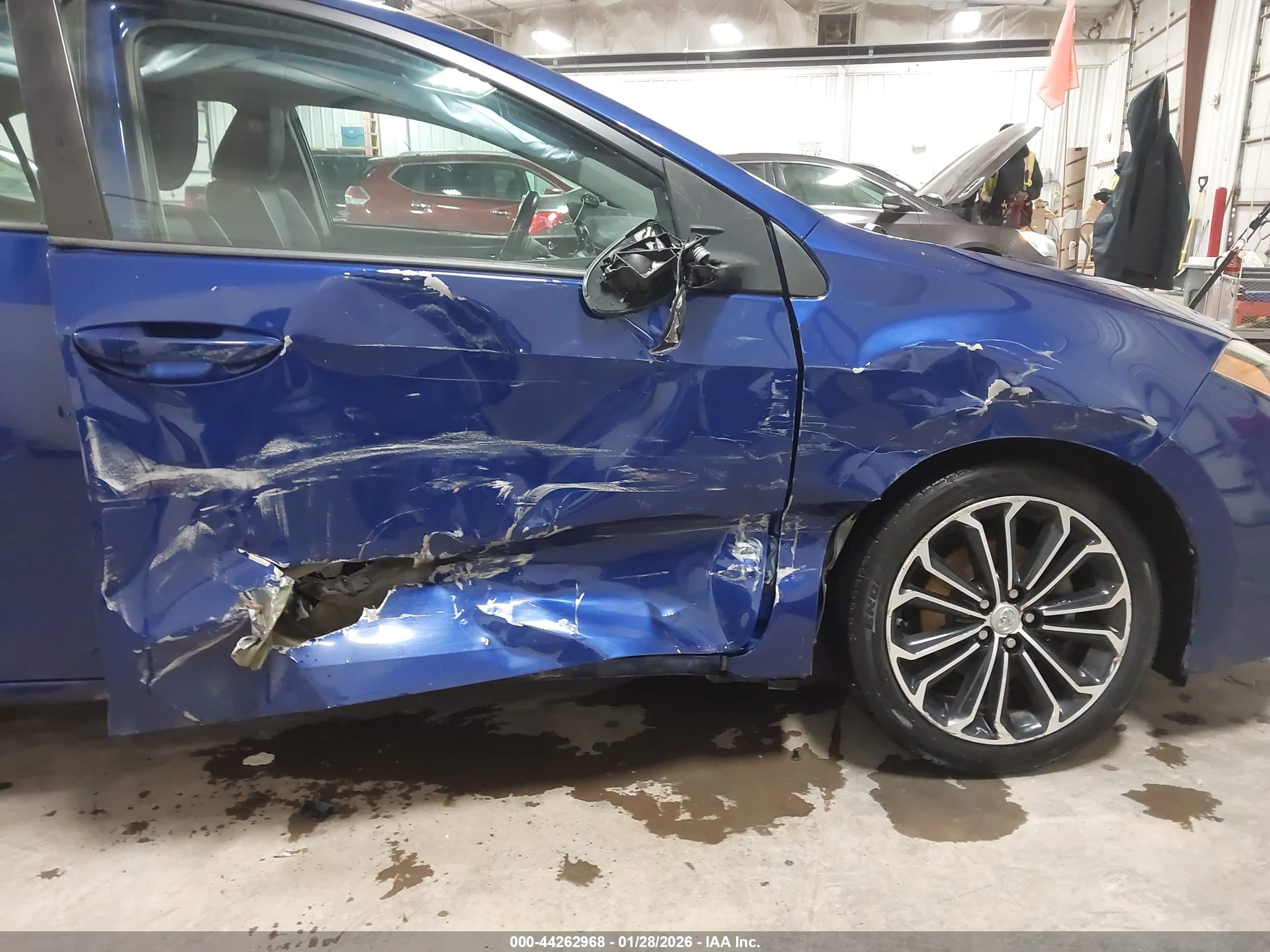 TOYOTA COROLLA image 6