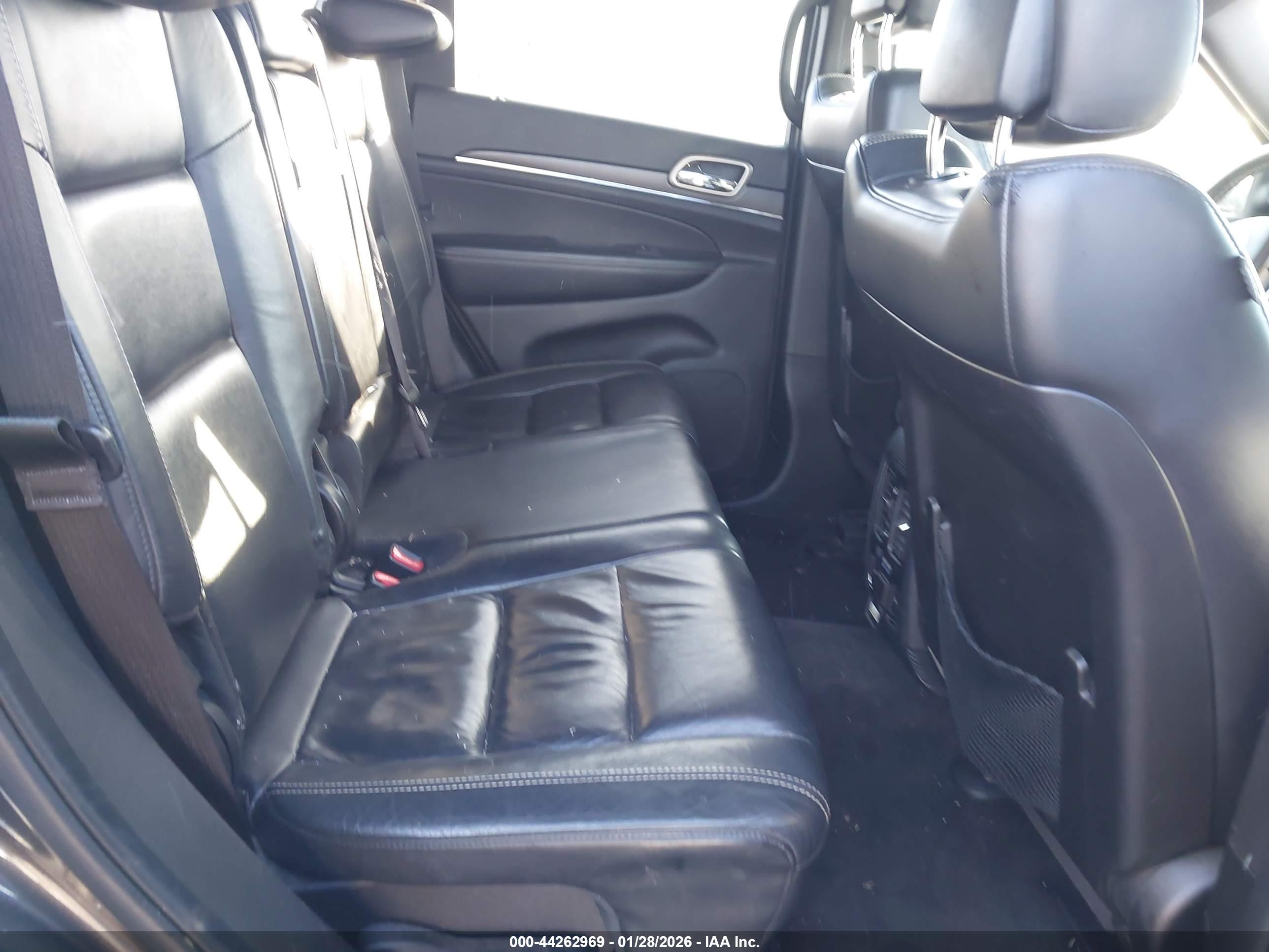 JEEP GRAND image 8