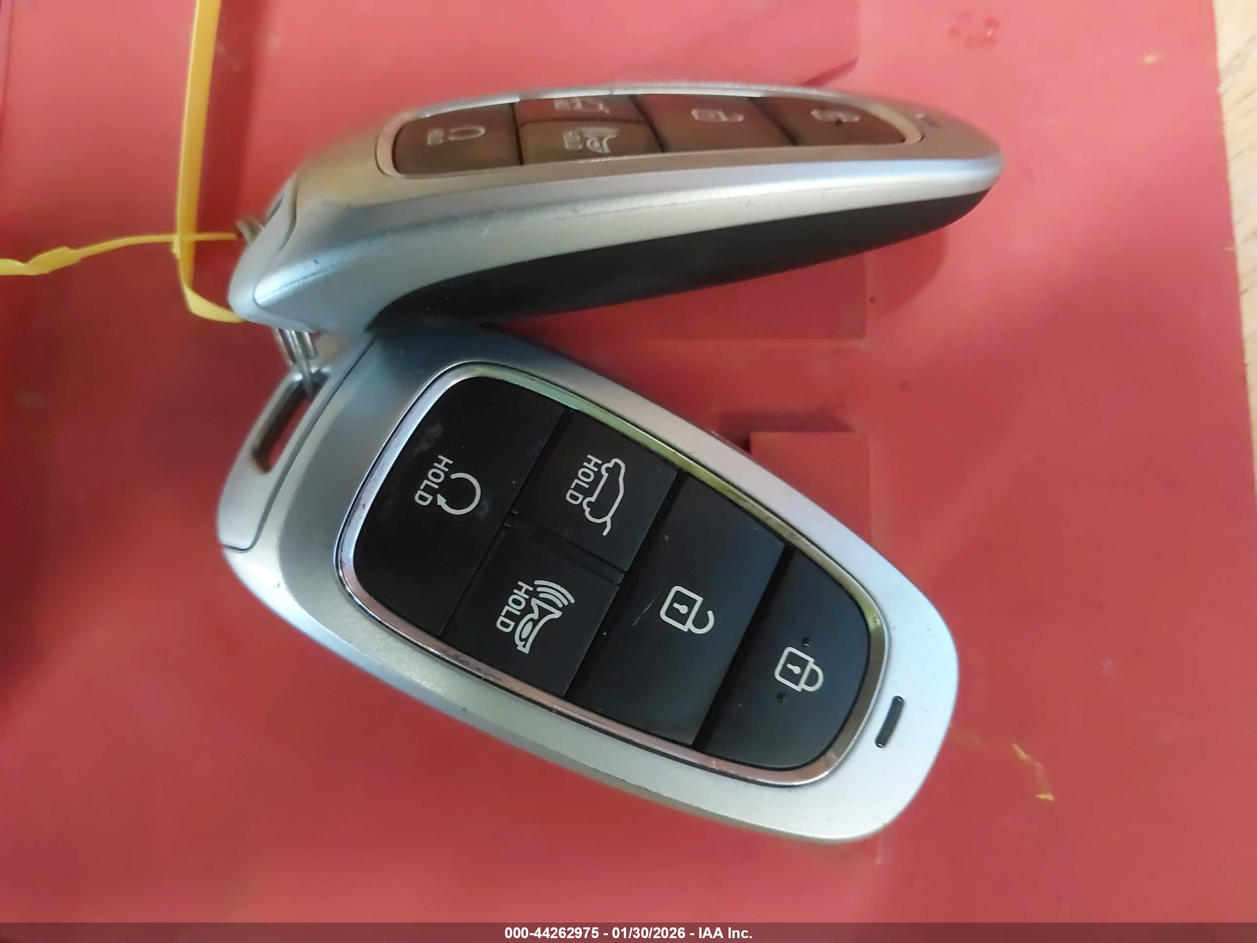 HYUNDAI TUCSON image 11