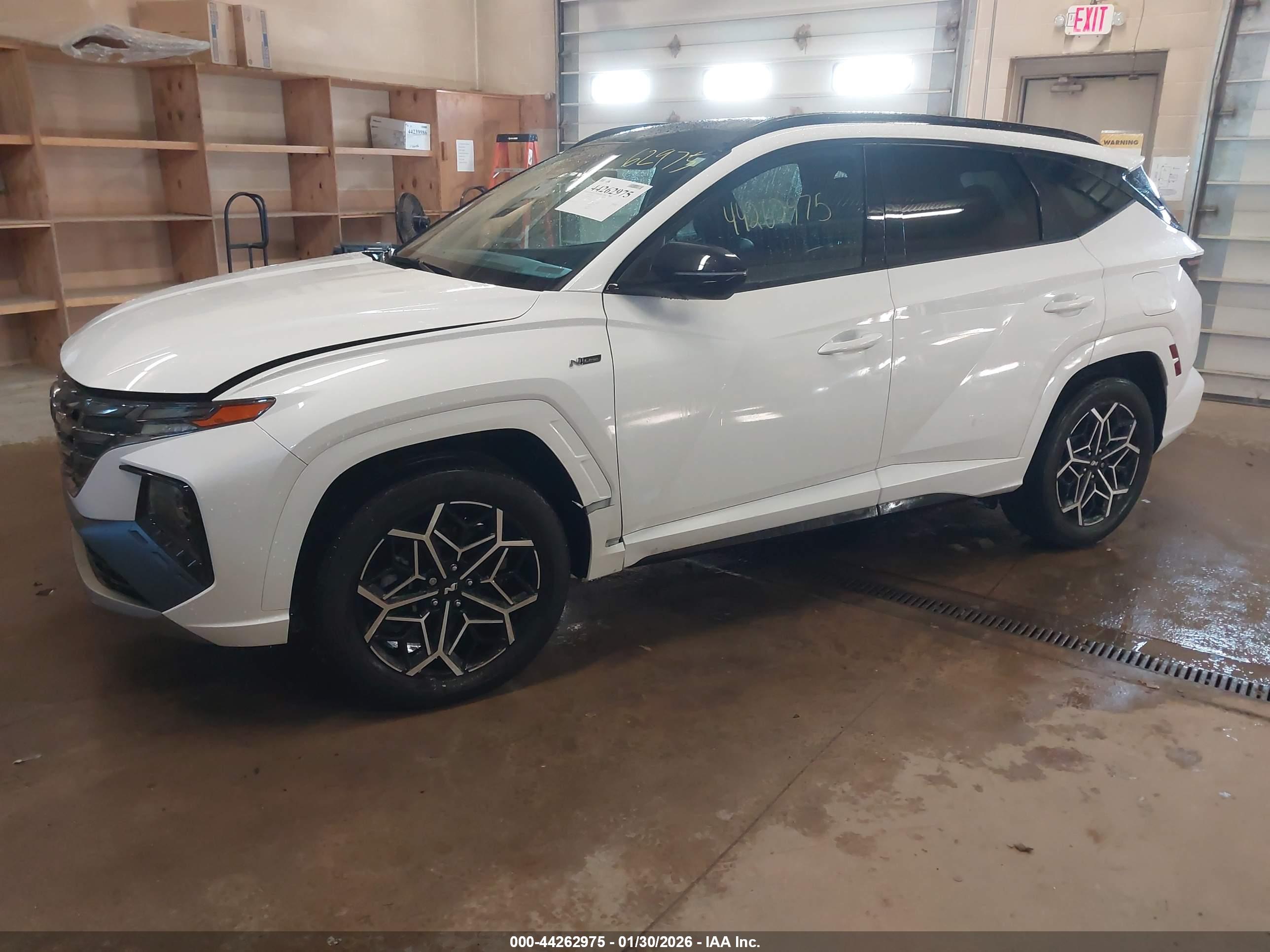 HYUNDAI TUCSON image 2