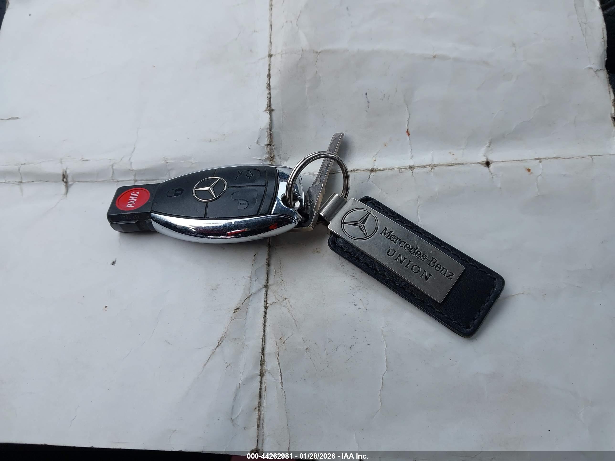MERCEDES-BENZ E image 11
