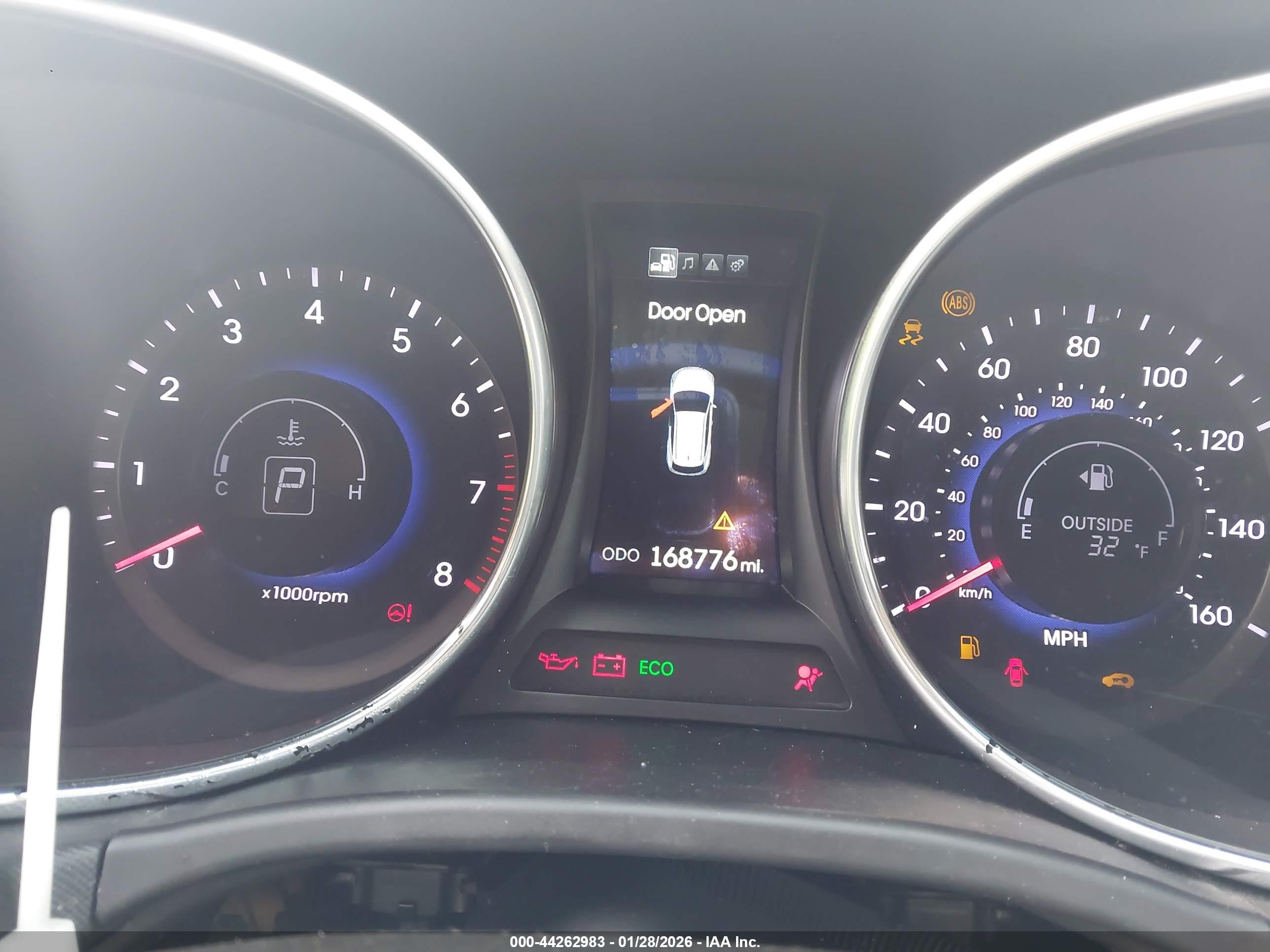 HYUNDAI SANTA image 7