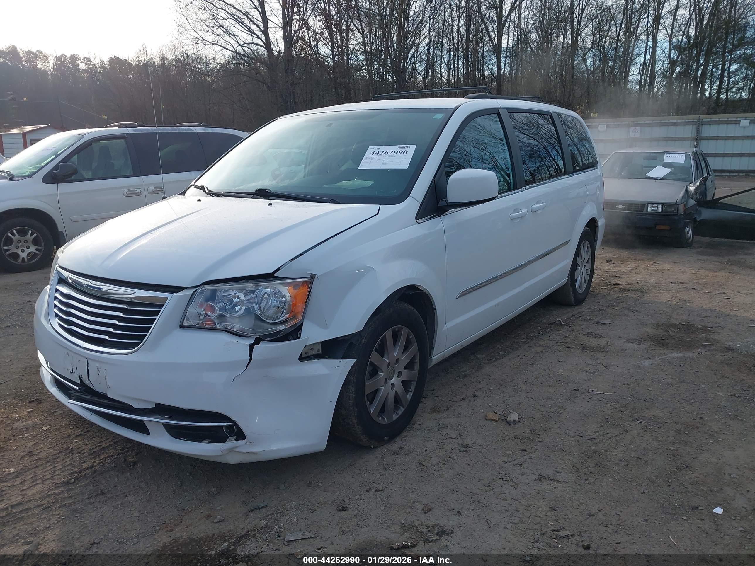 CHRYSLER TOWN image 2