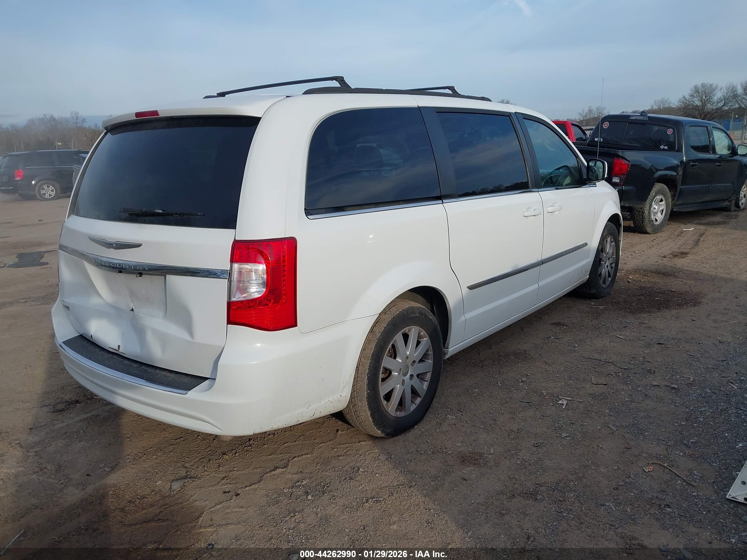 CHRYSLER TOWN image 4