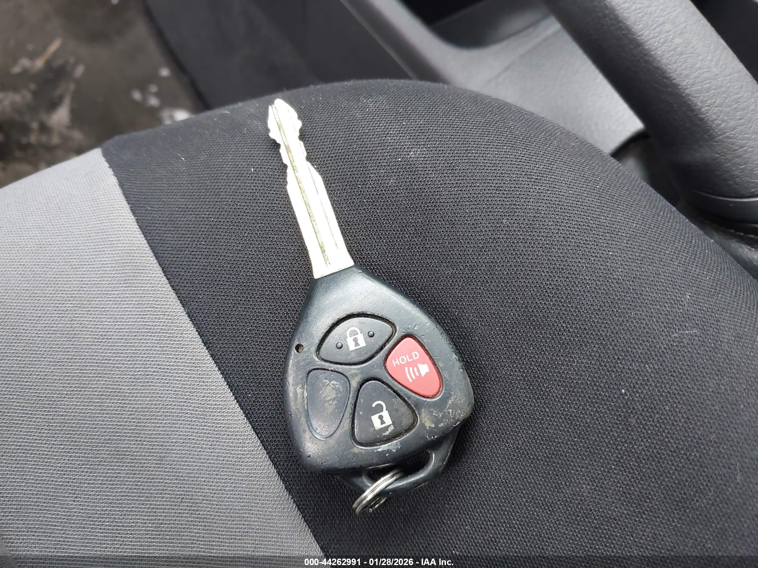 TOYOTA MATRIX image 11