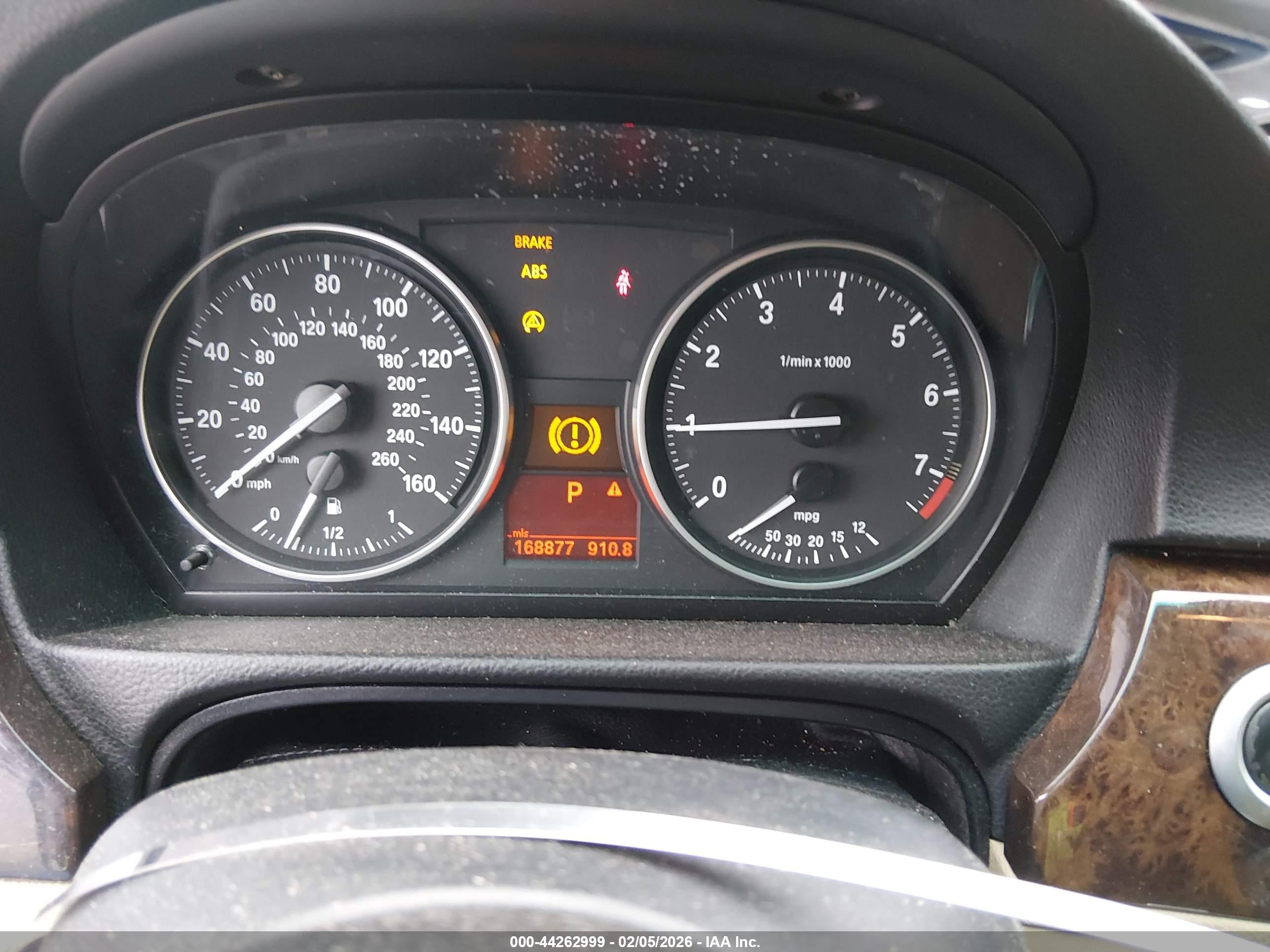 BMW 328I image 7