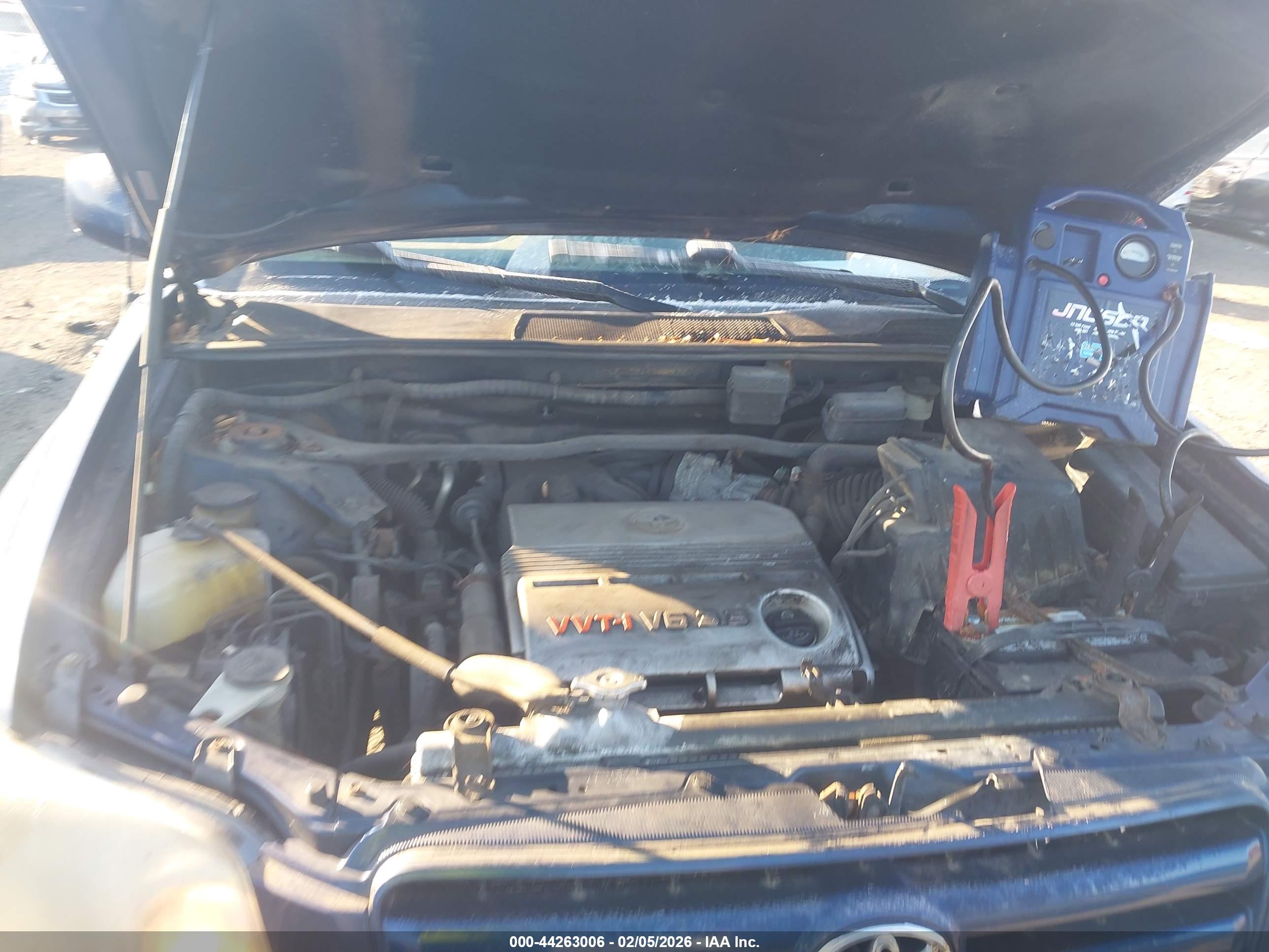 TOYOTA HIGHLANDER image 10