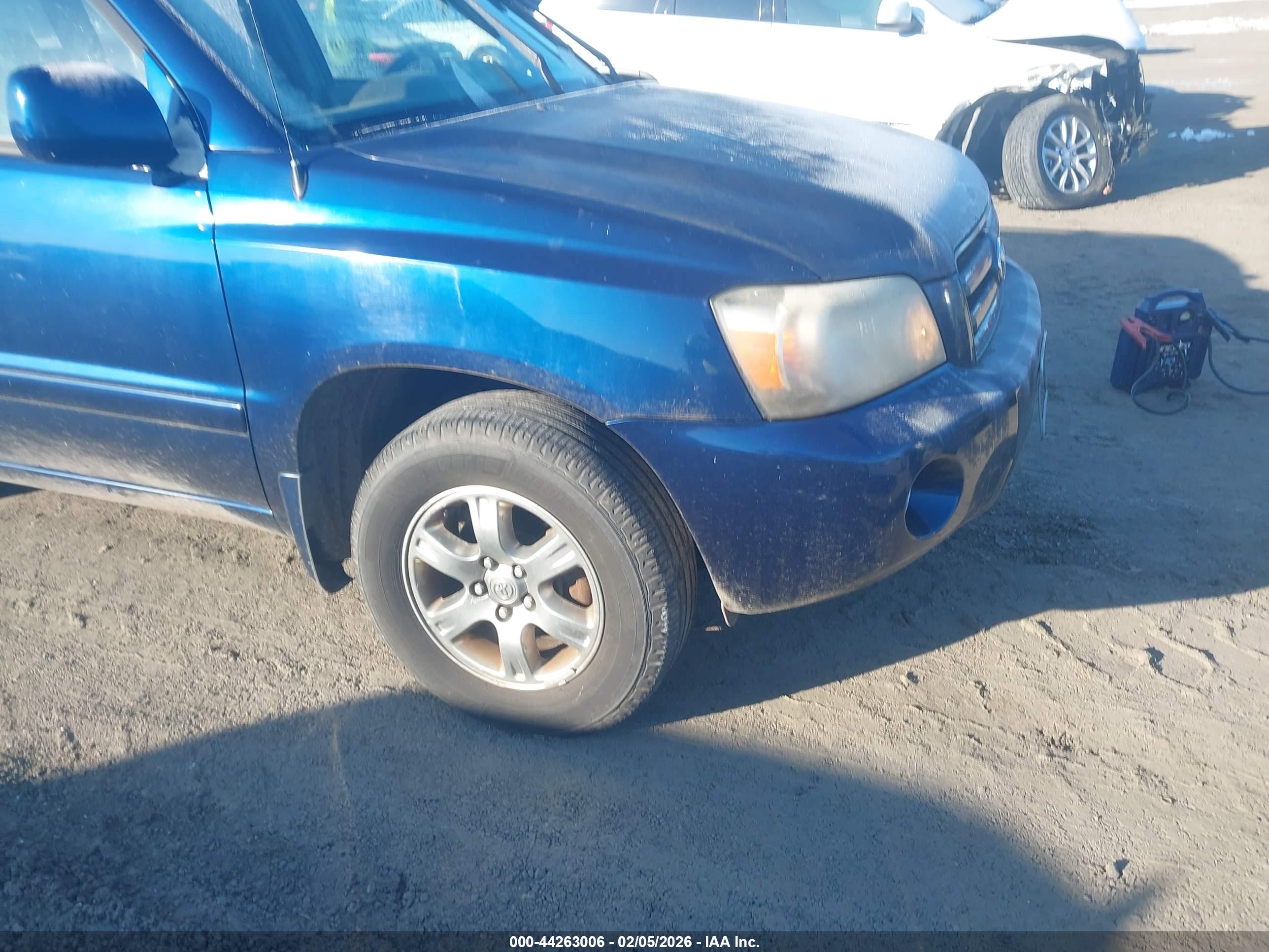 TOYOTA HIGHLANDER image 6