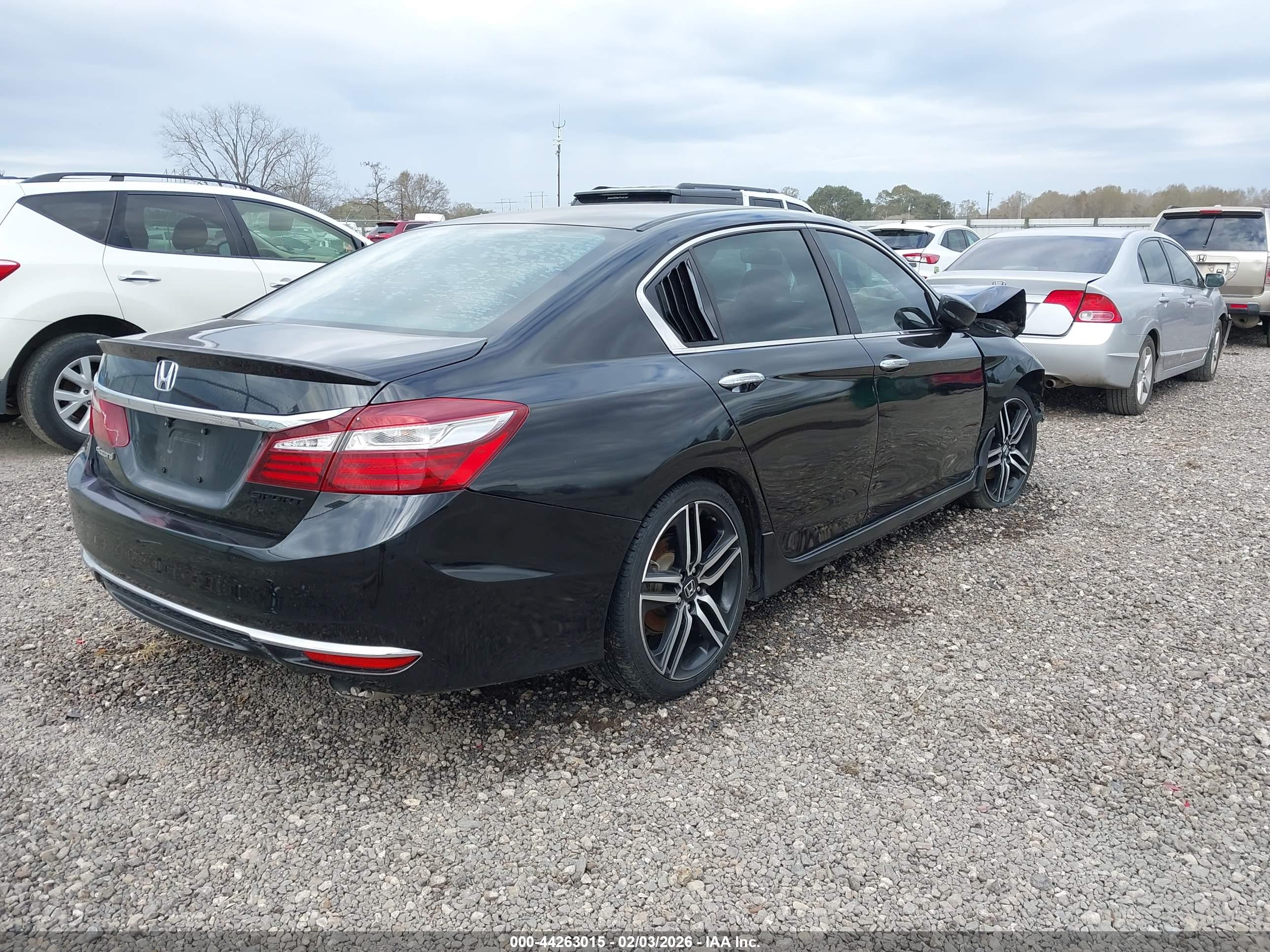 HONDA ACCORD image 4