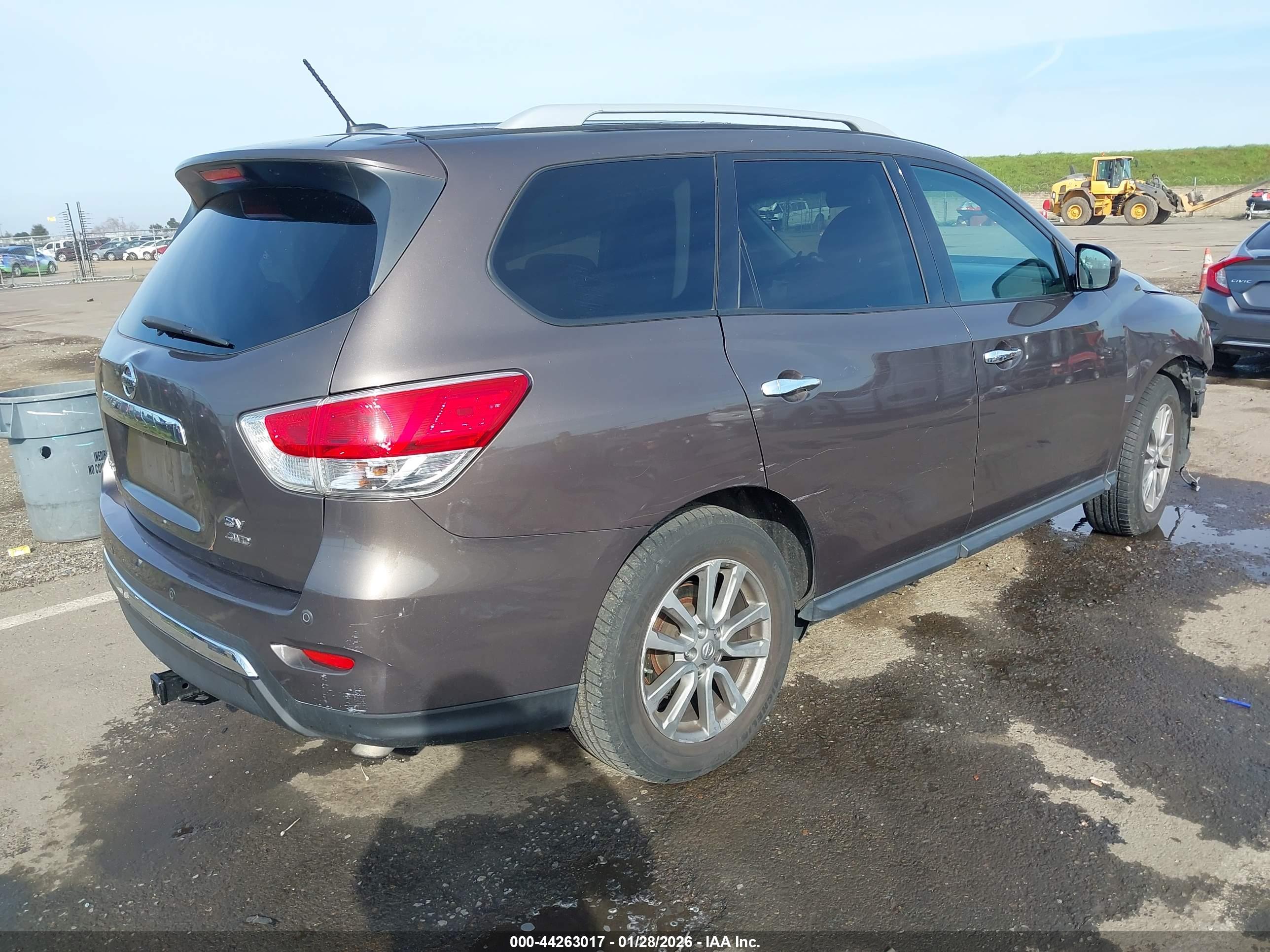 NISSAN PATHFINDER image 4
