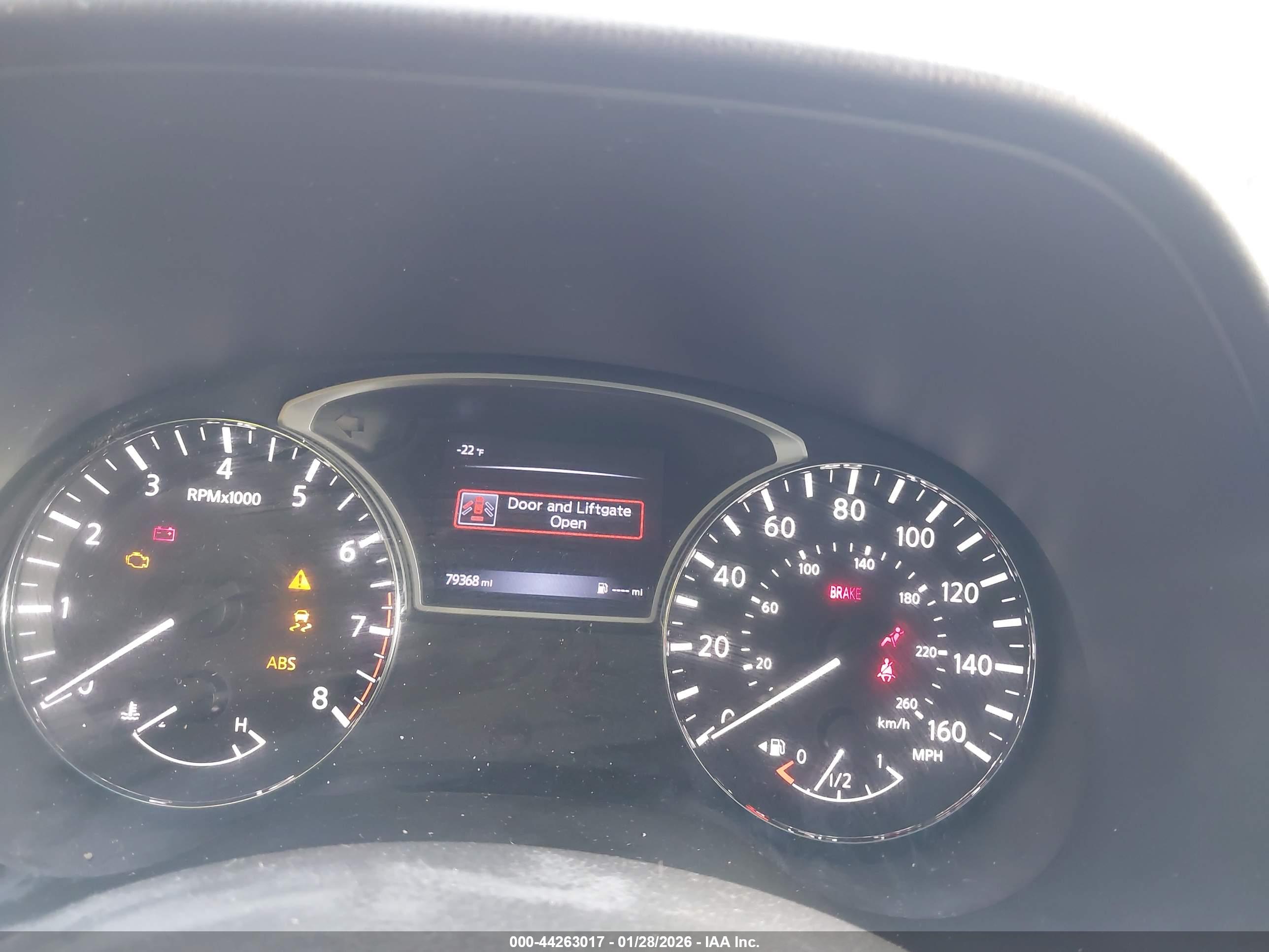 NISSAN PATHFINDER image 7