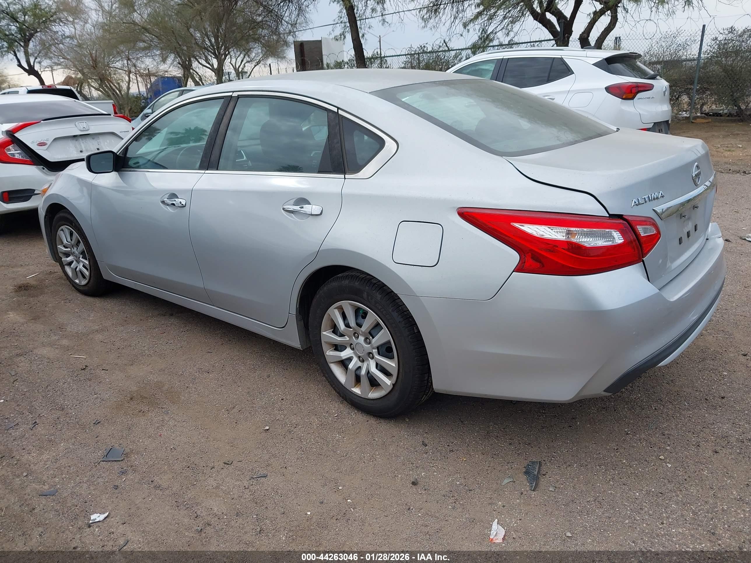 NISSAN ALTIMA image 3