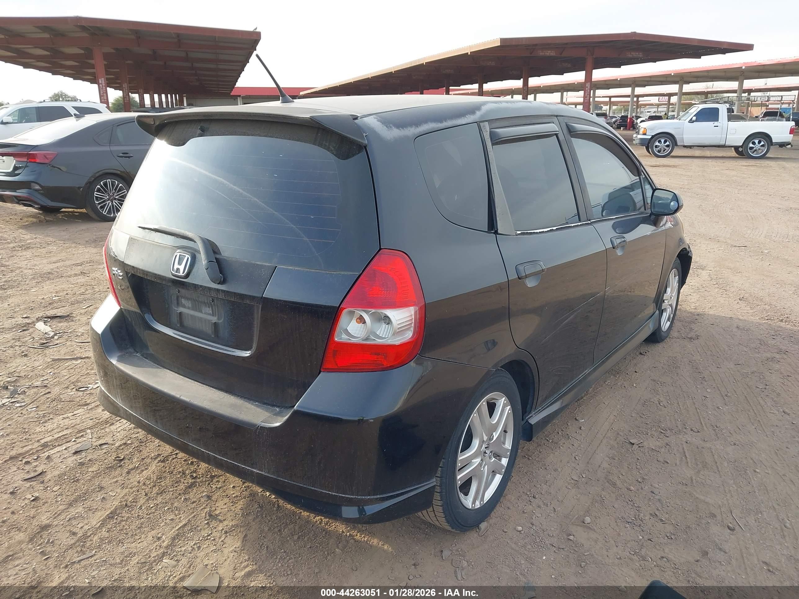 HONDA FIT image 4