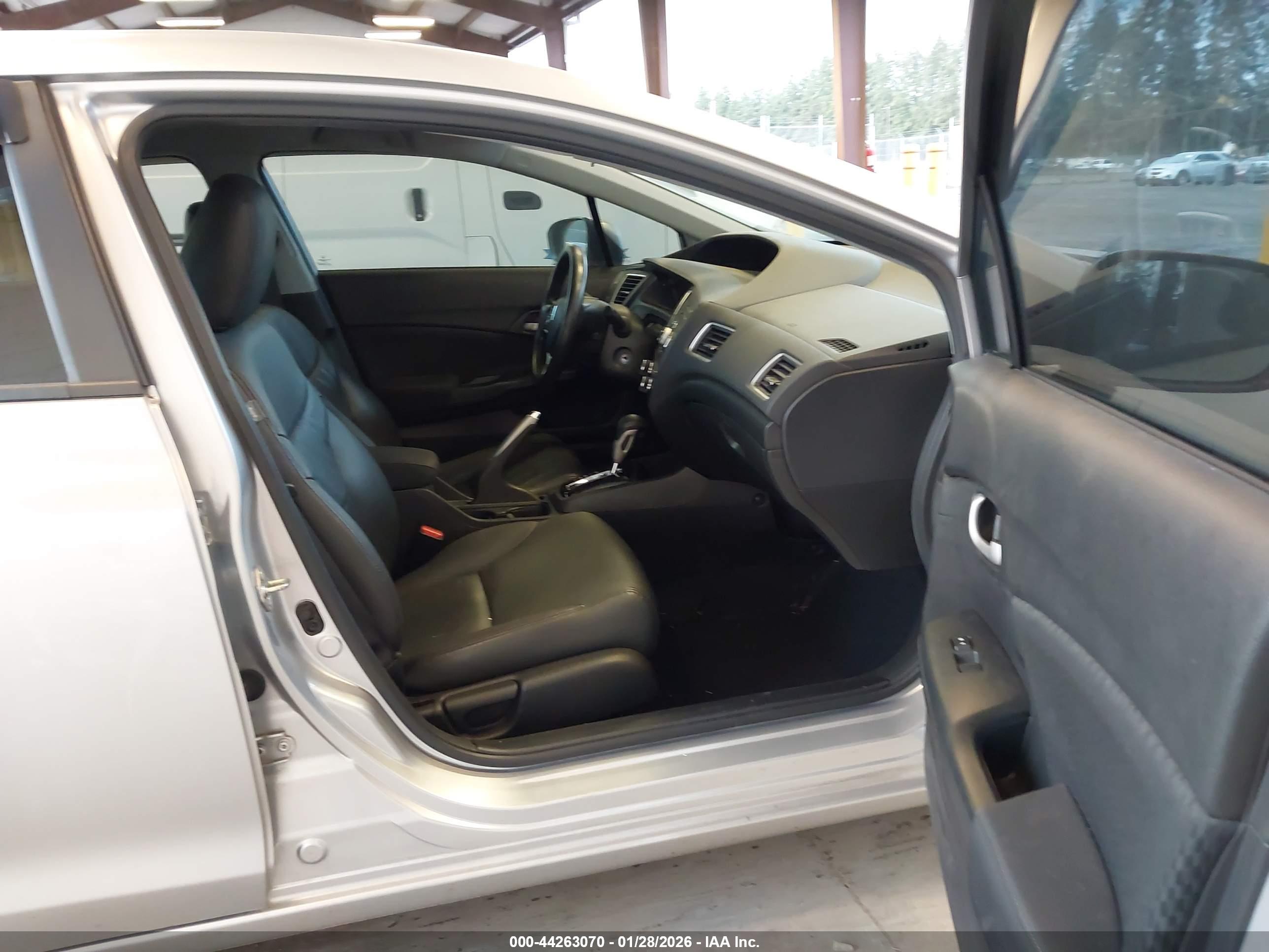 HONDA CIVIC image 5