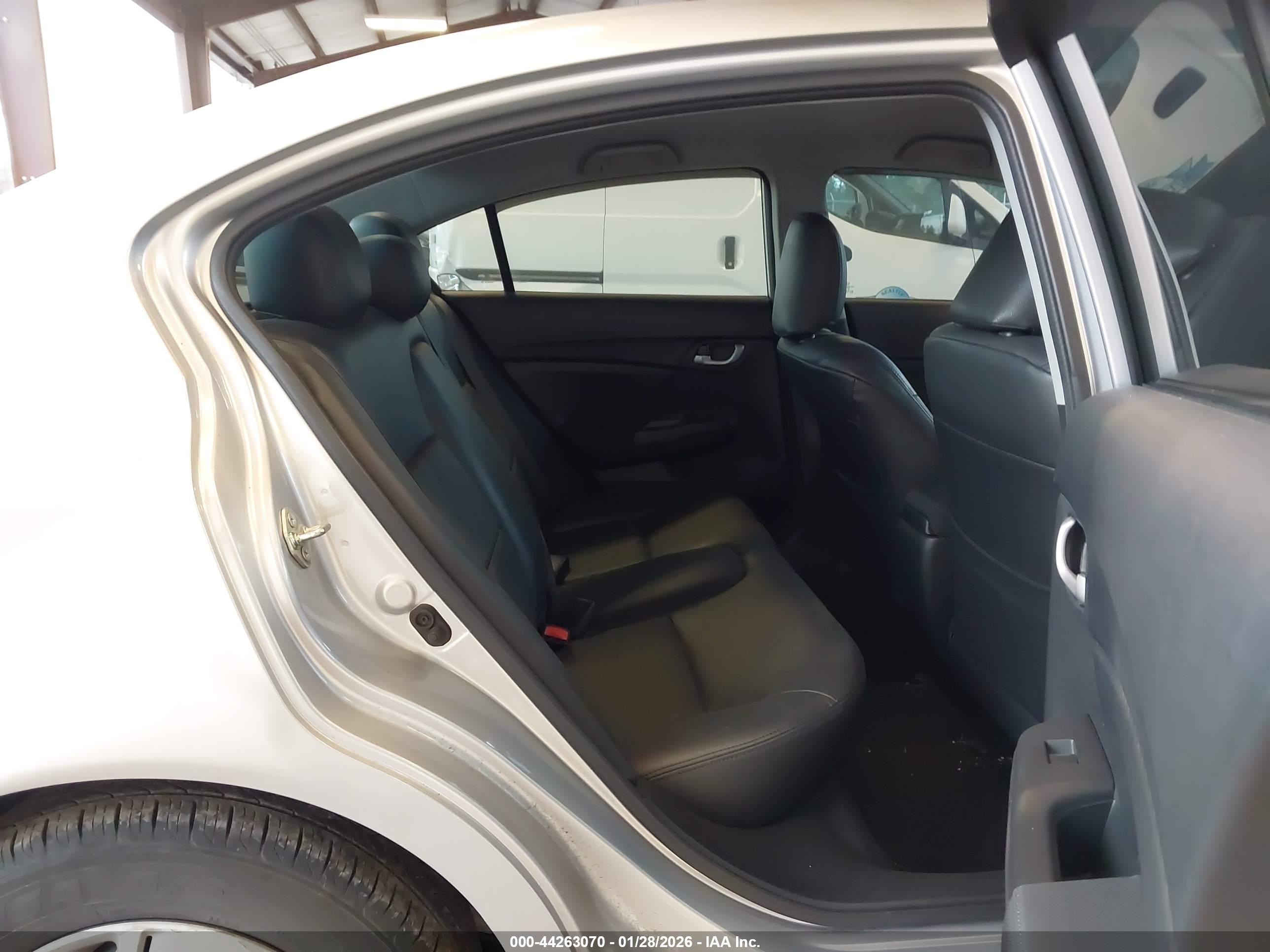 HONDA CIVIC image 8