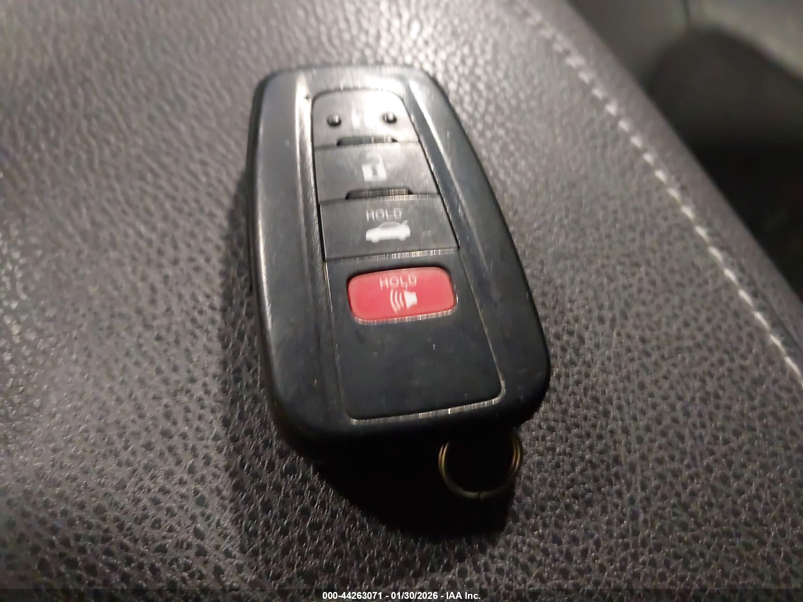 TOYOTA CAMRY image 11