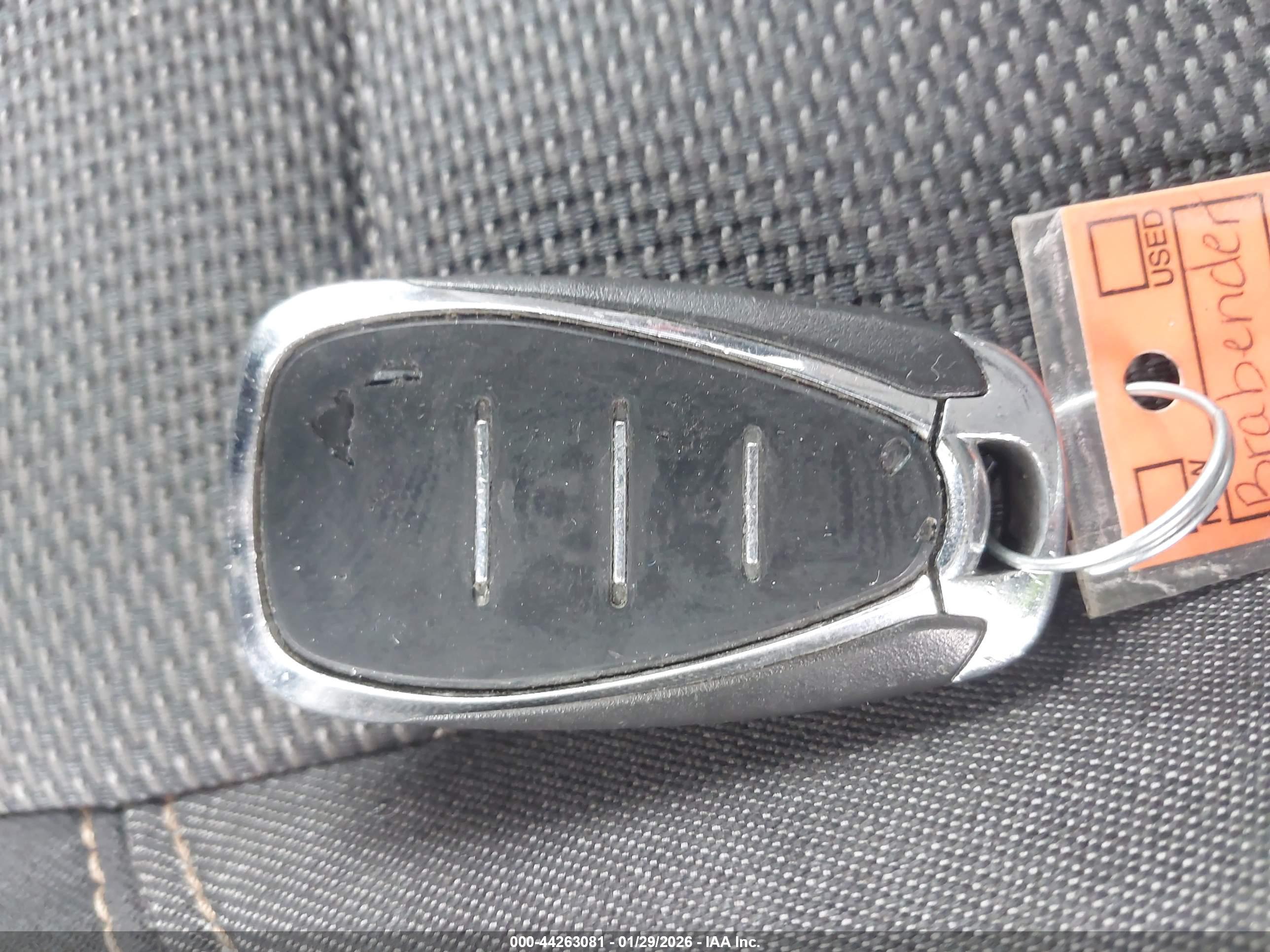 CHEVROLET TRAVERSE image 11