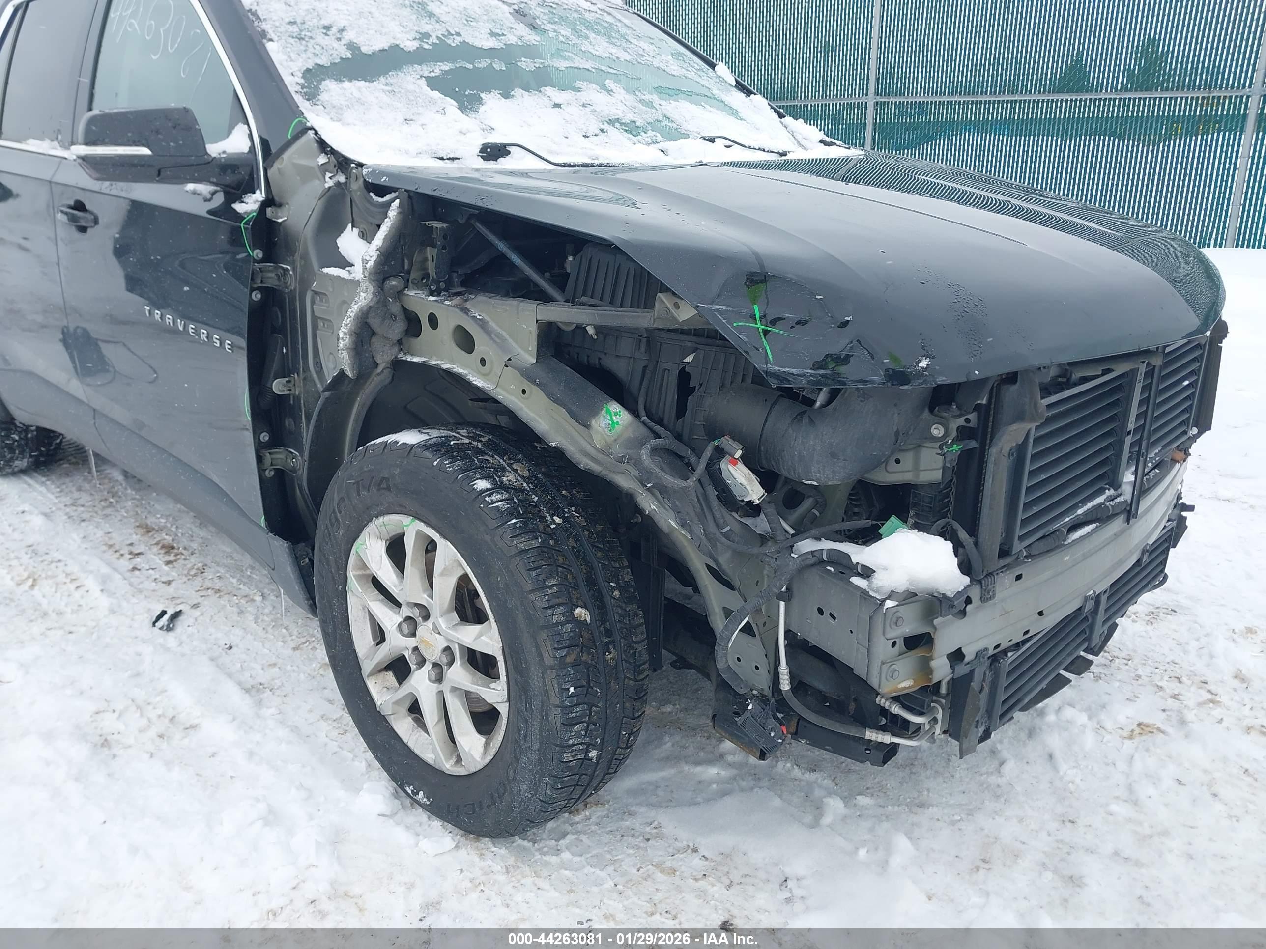CHEVROLET TRAVERSE image 6