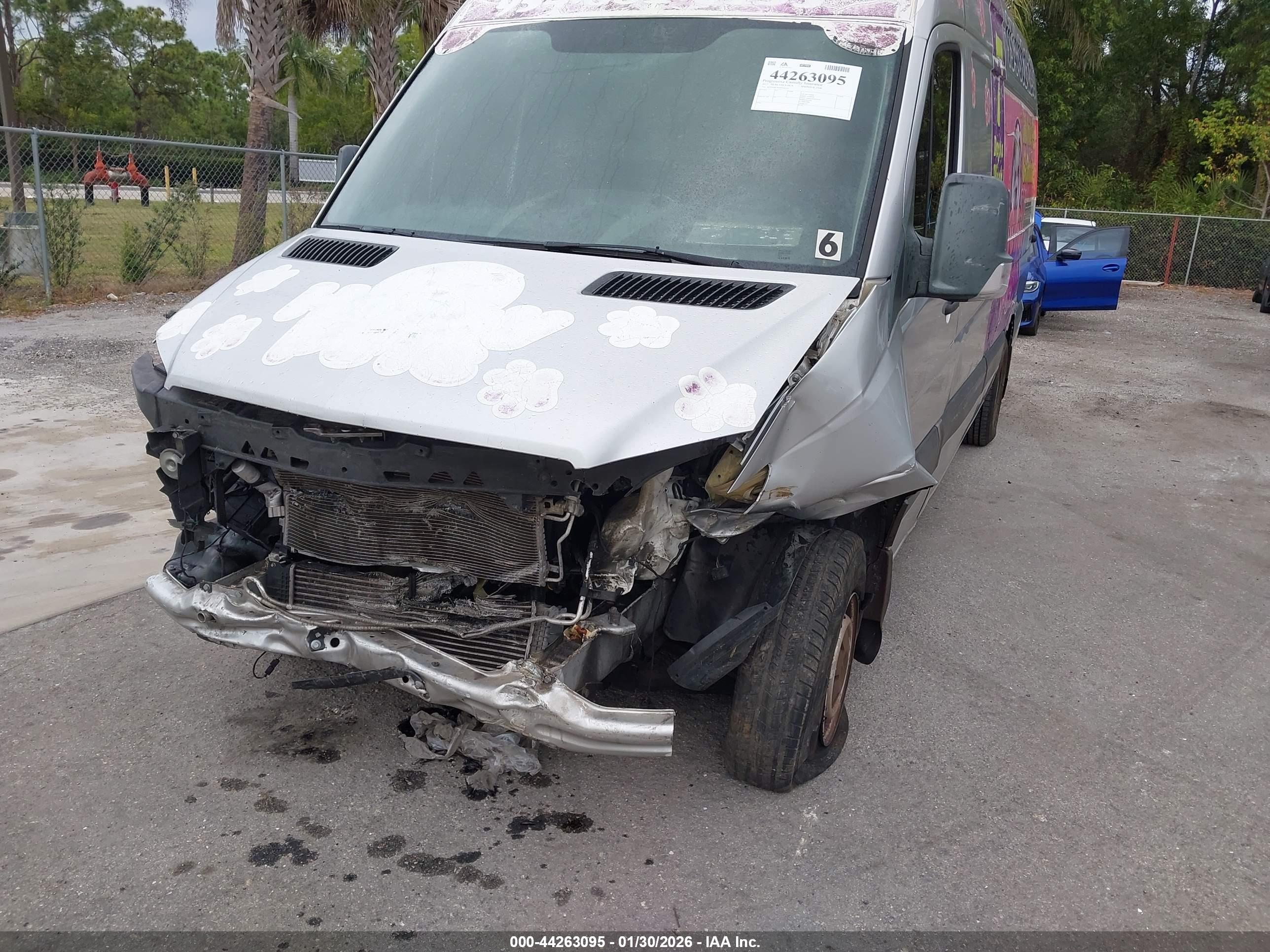 MERCEDES-BENZ SPRINTER image 6