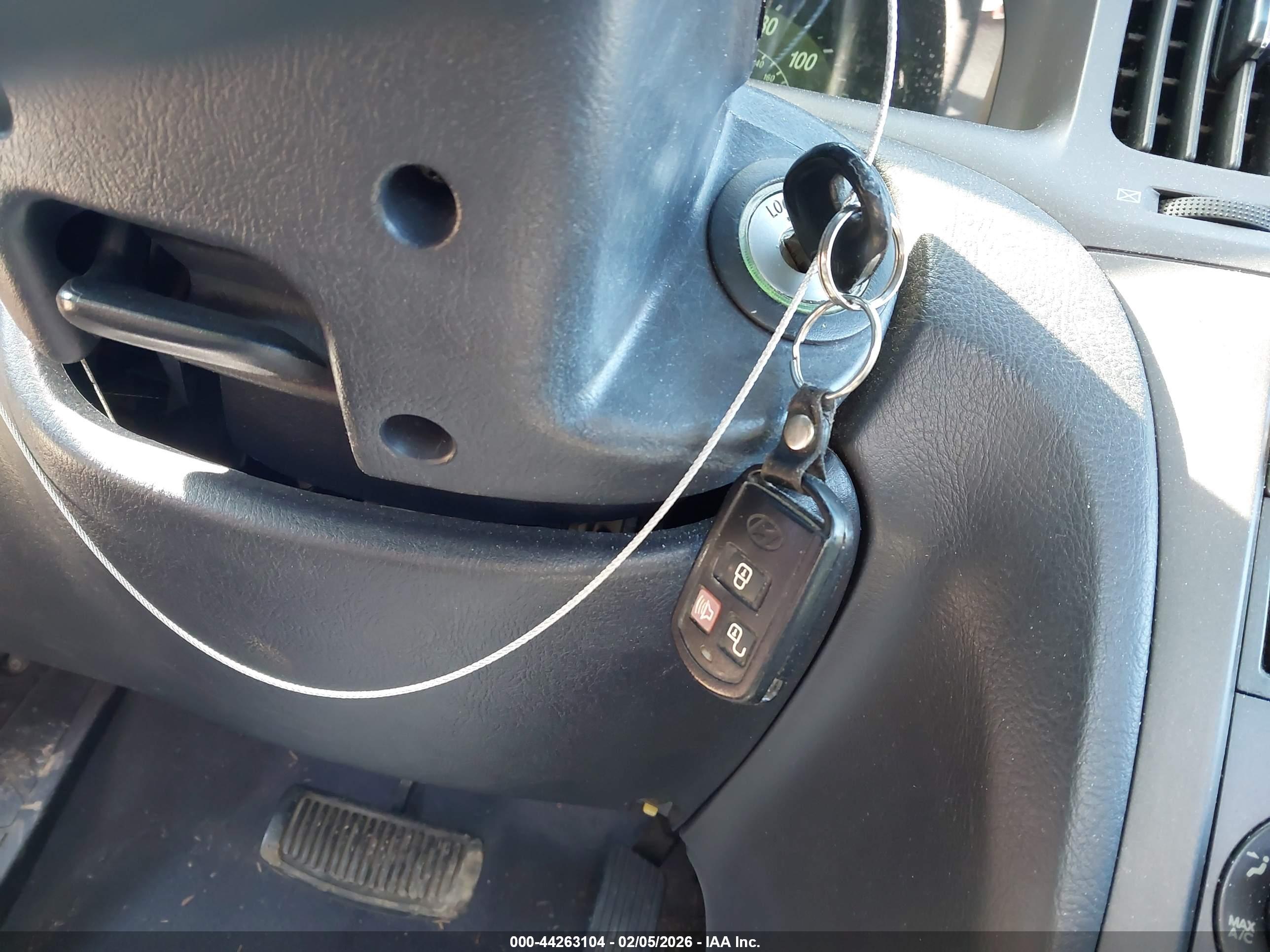 HYUNDAI ELANTRA image 11