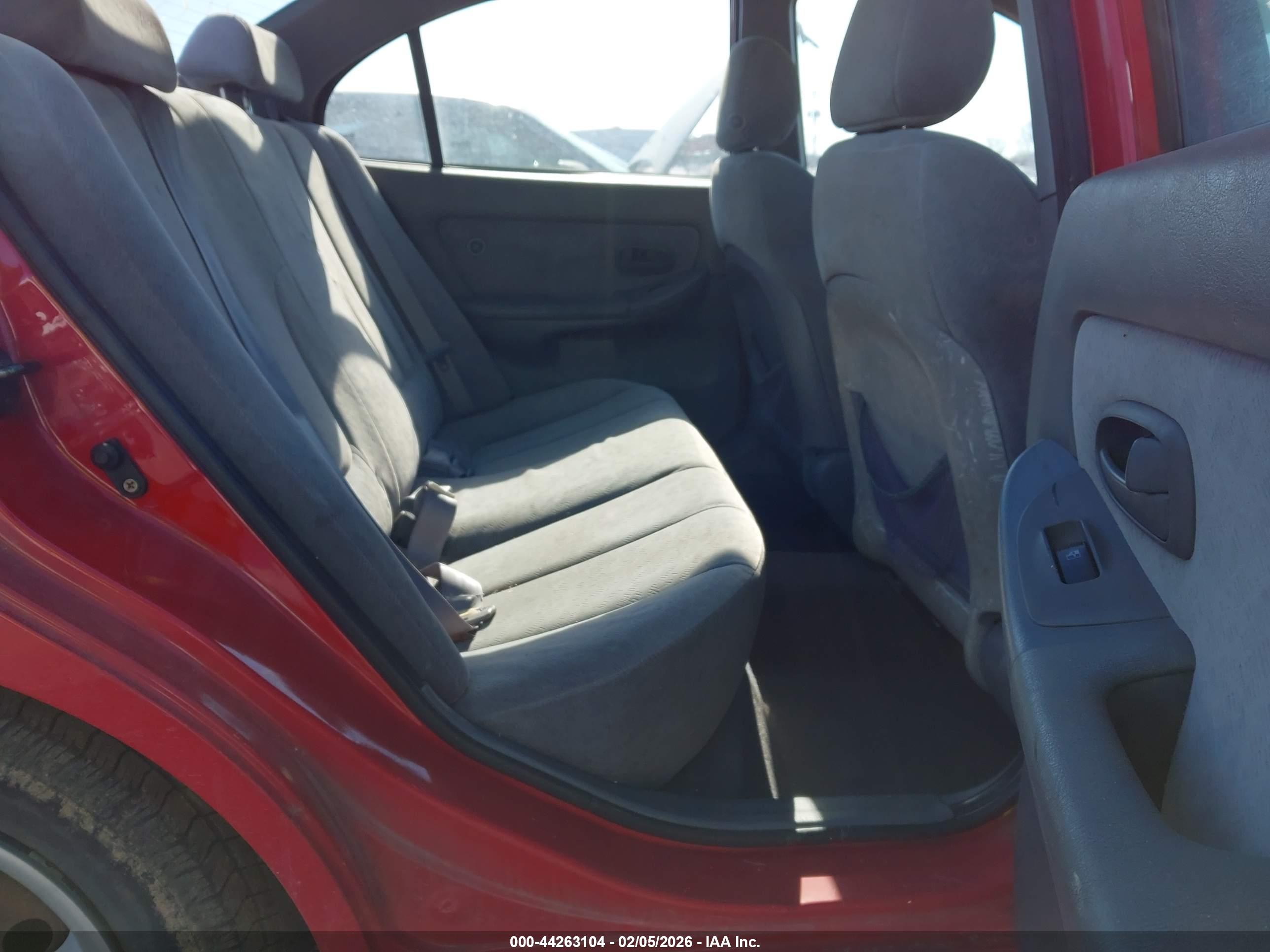 HYUNDAI ELANTRA image 8