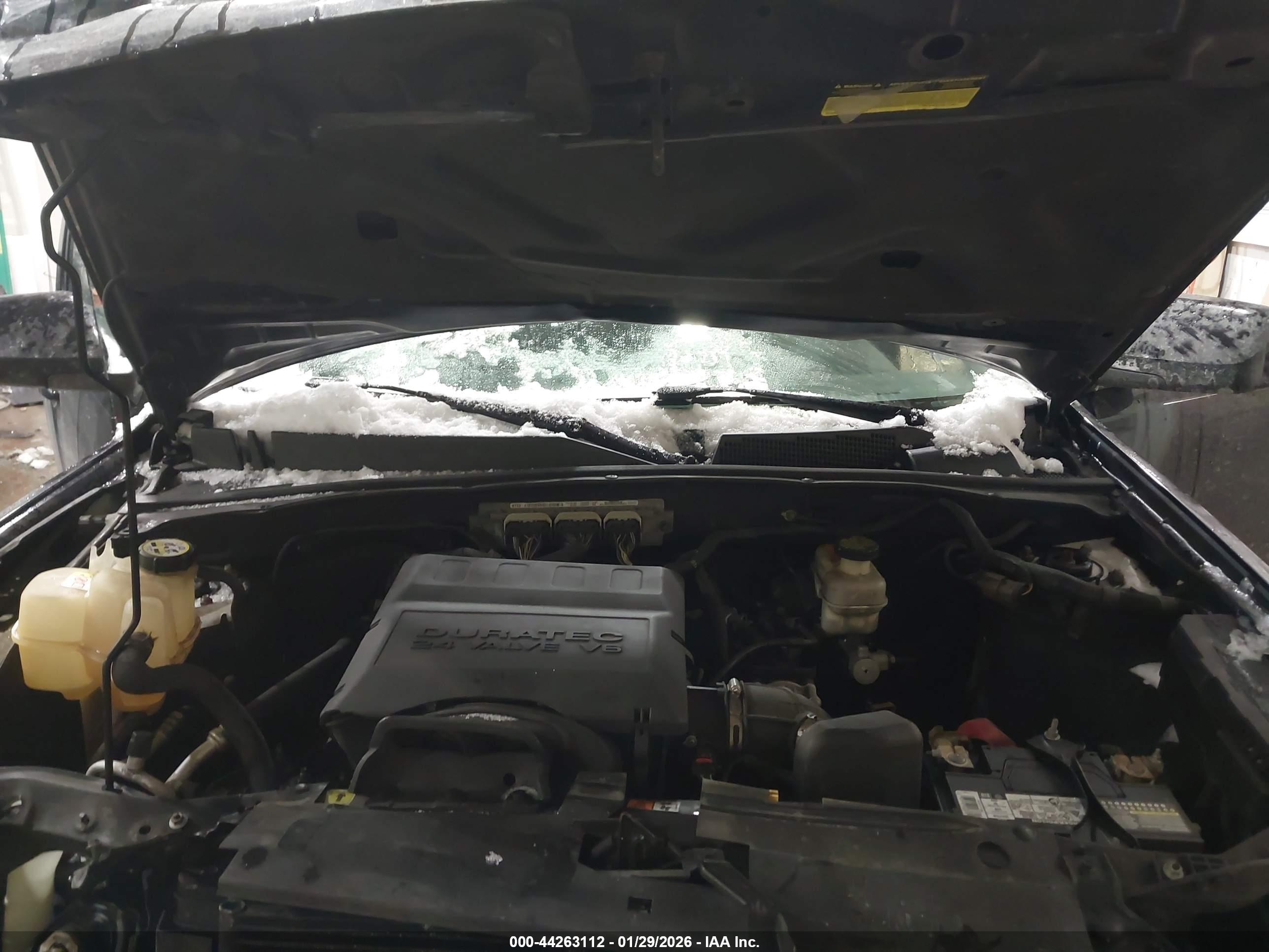 FORD ESCAPE image 10